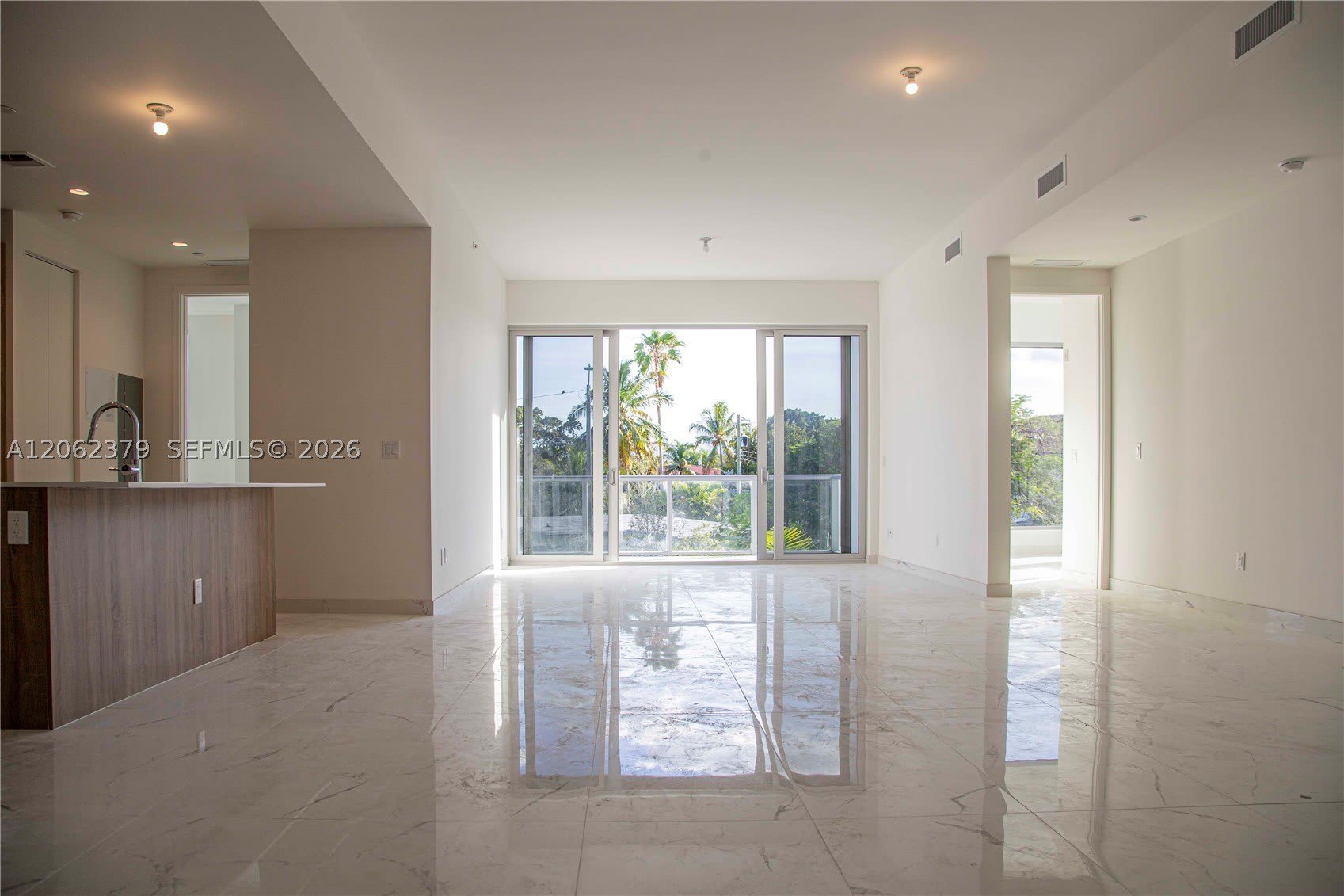 529 SW 11th St – photo 5