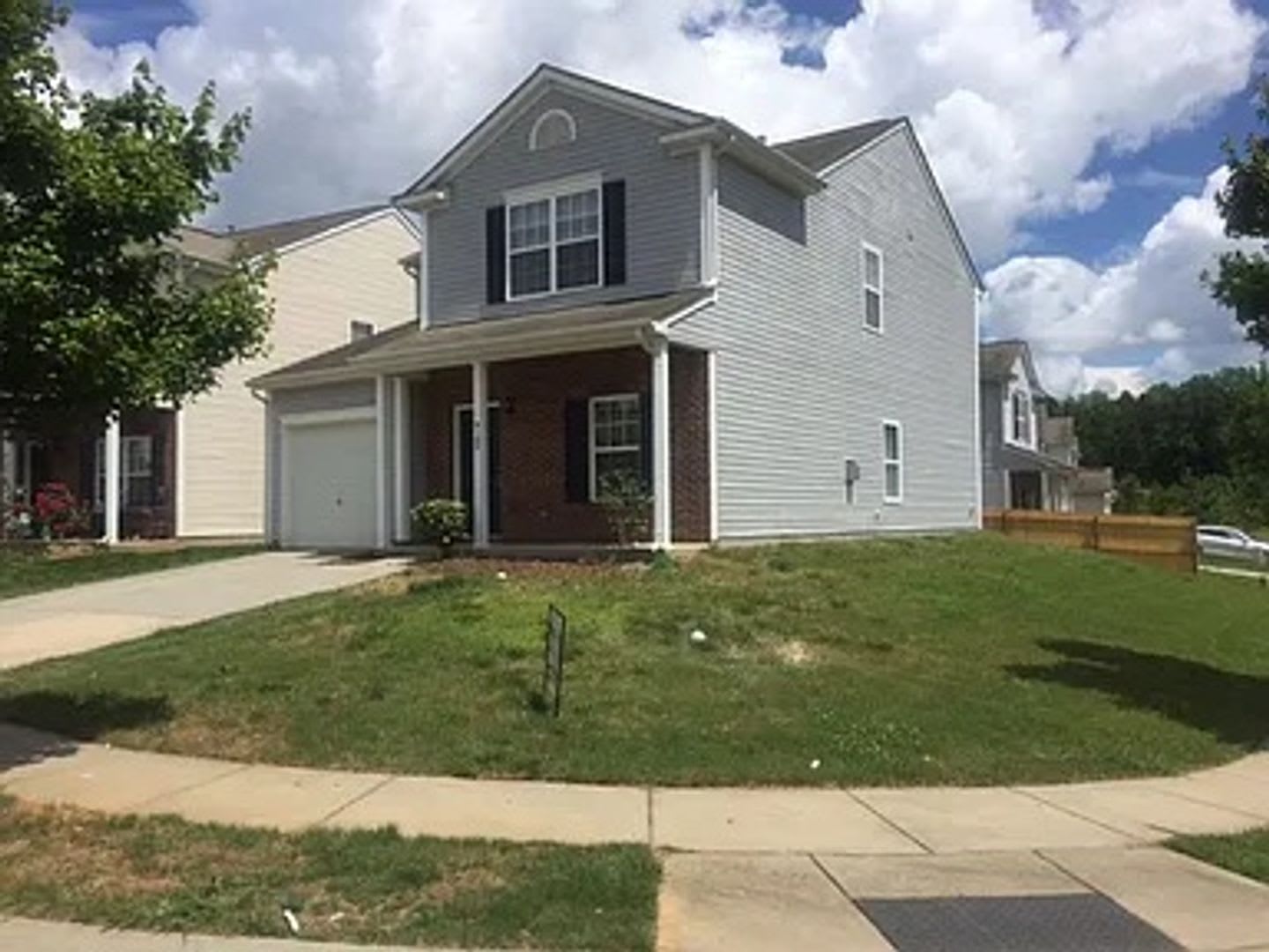 Introducing Newfield9102 in Charlotte, NC — a spacious 5-bedroom, 3-bath home on a corner lo – photo 2
