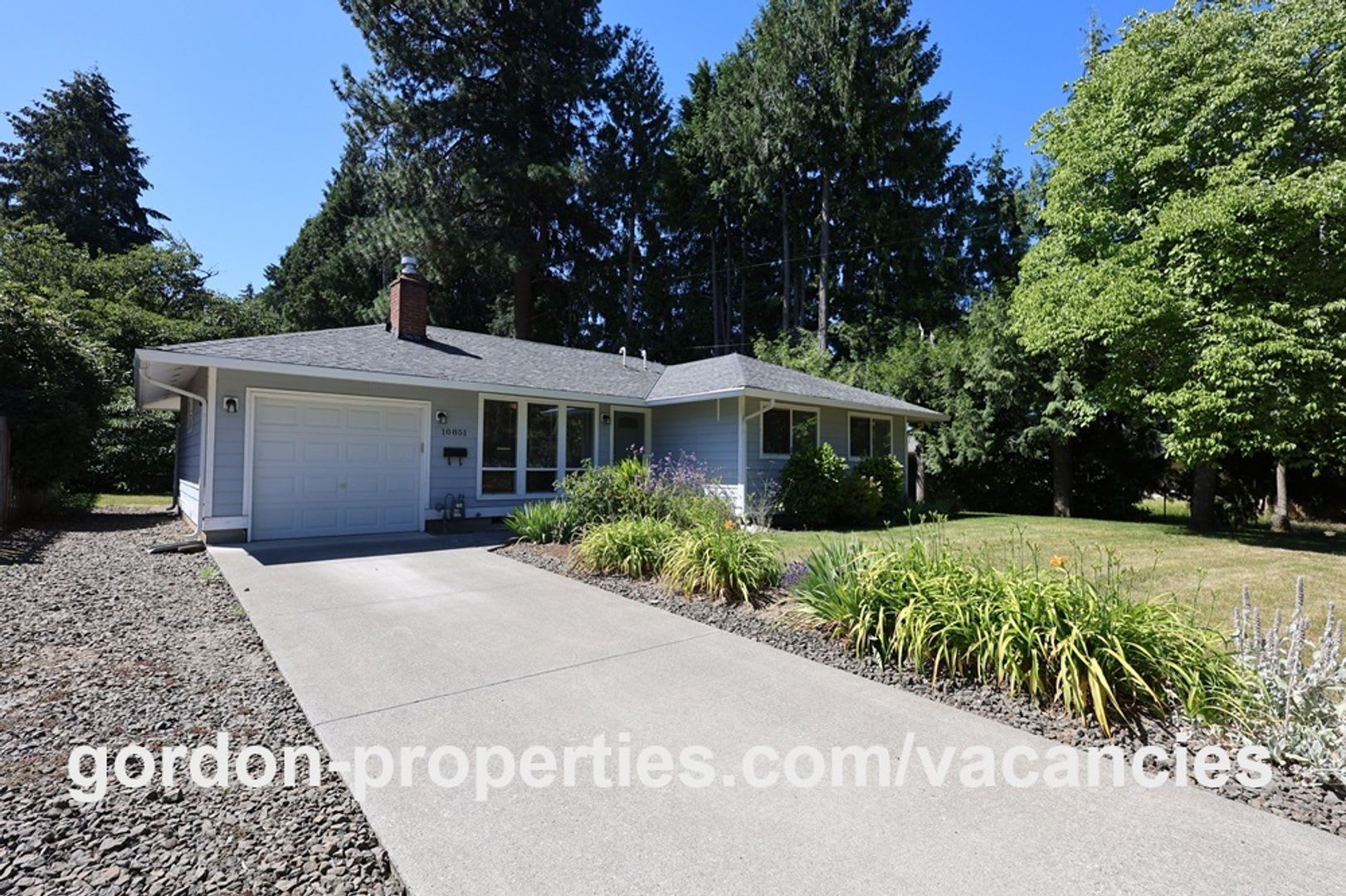 Se Garrett Dr Milwaukie 3 Bedroom With Hardwood Floors – photo 2