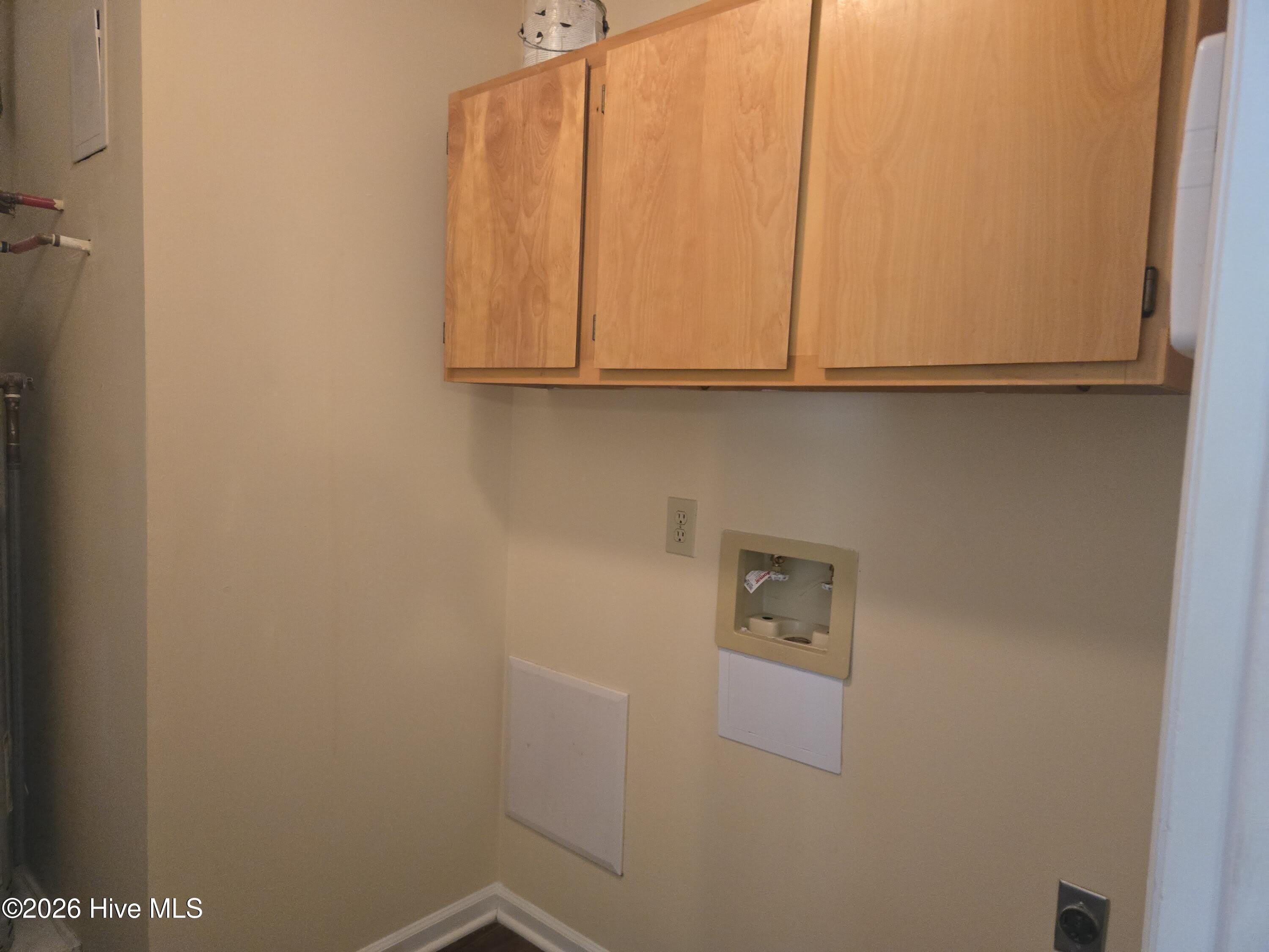 109 W Victoria Court – photo 4