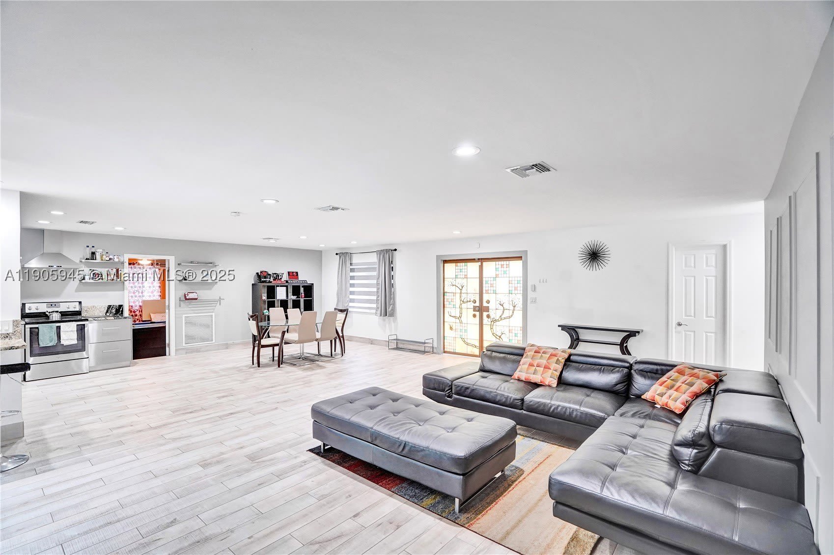 17000 NW 18th Ave – photo 4