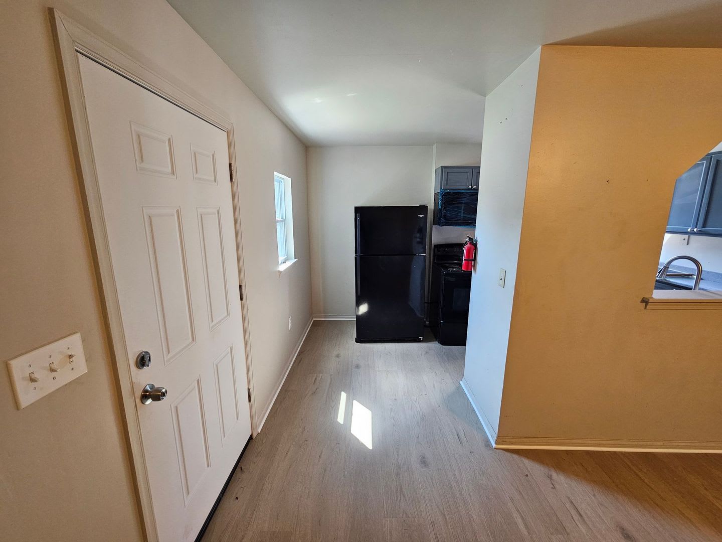 1328 Lehman – photo 2