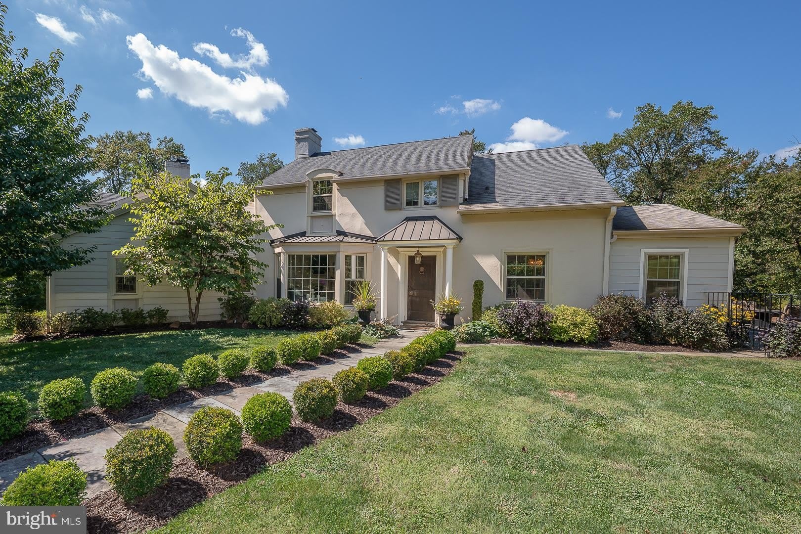 602 MONTGOMERY SCHOOL Lane – photo 1