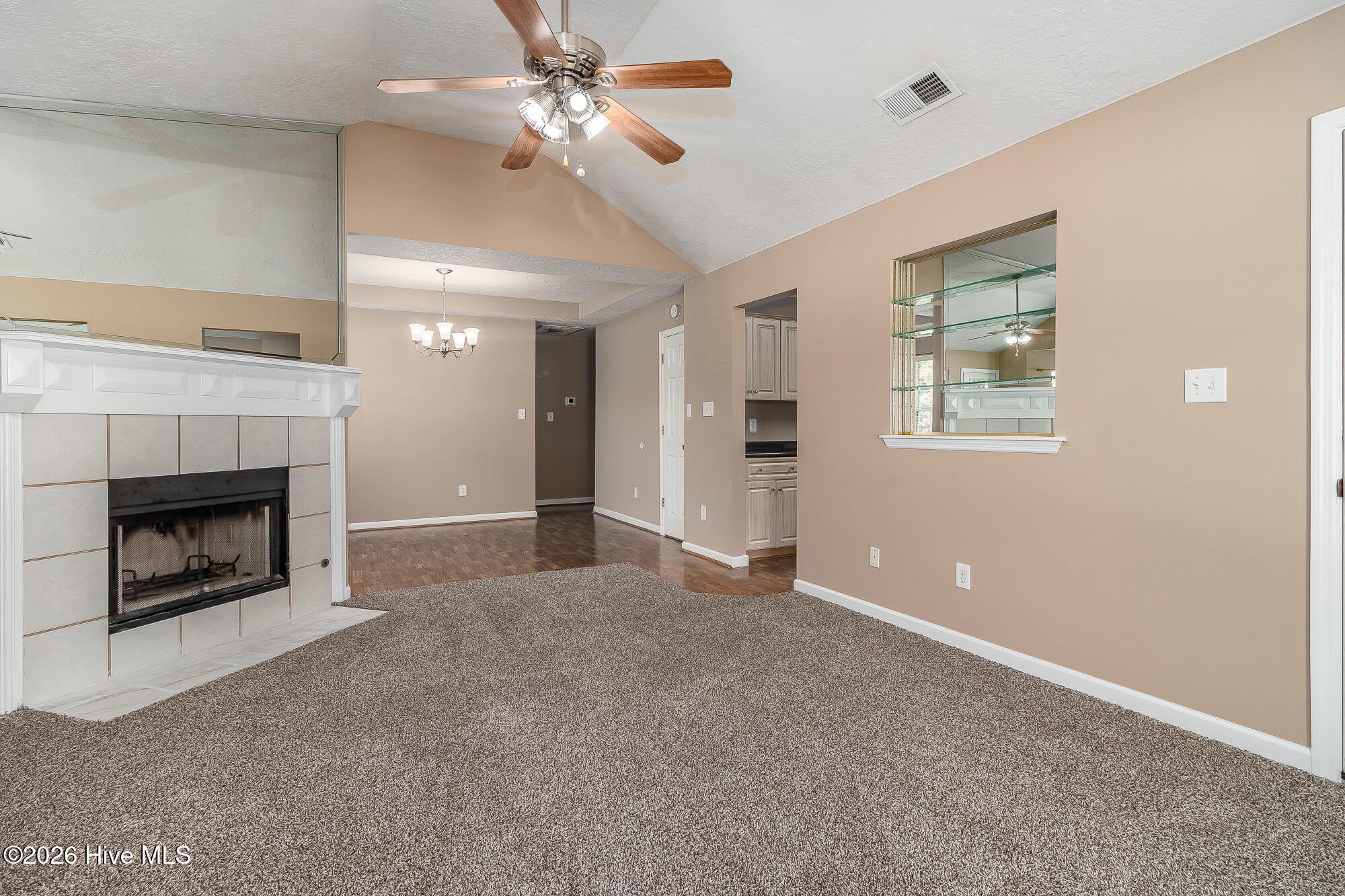 105 Redford Drive – photo 3