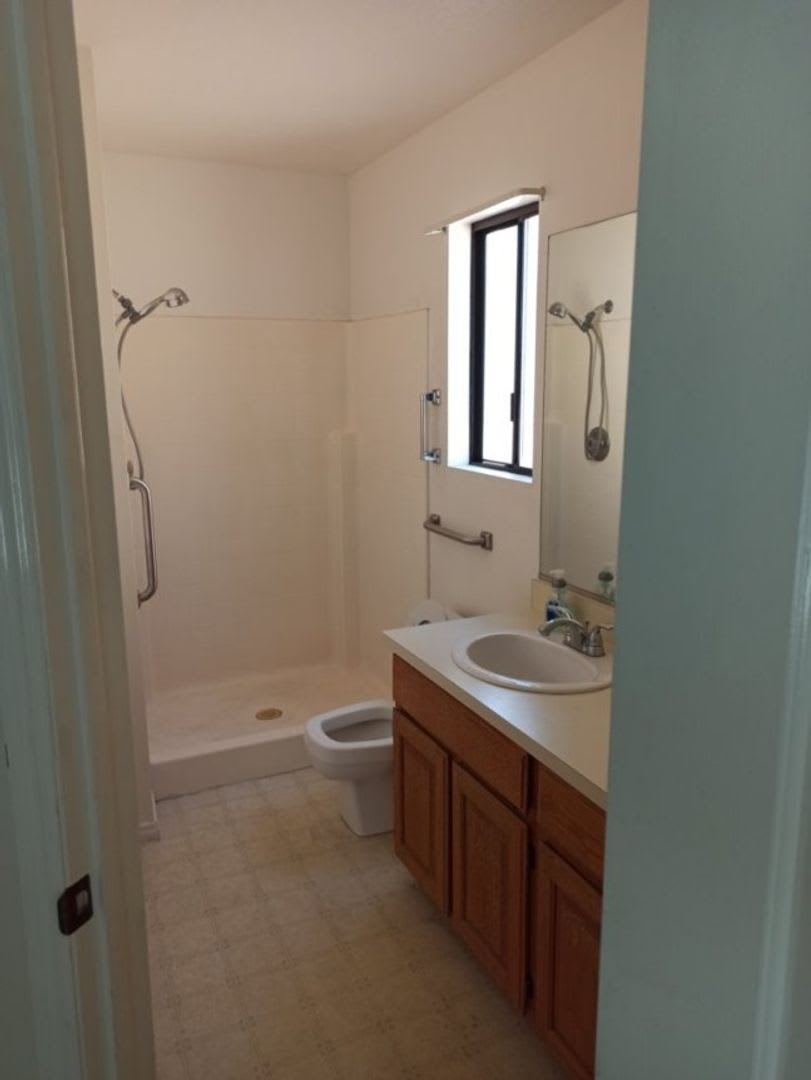 Townhome in the Spanish Palms – photo 3