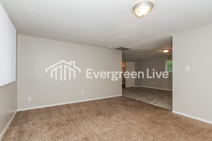 5013 Tewkesbury Drive – photo 3