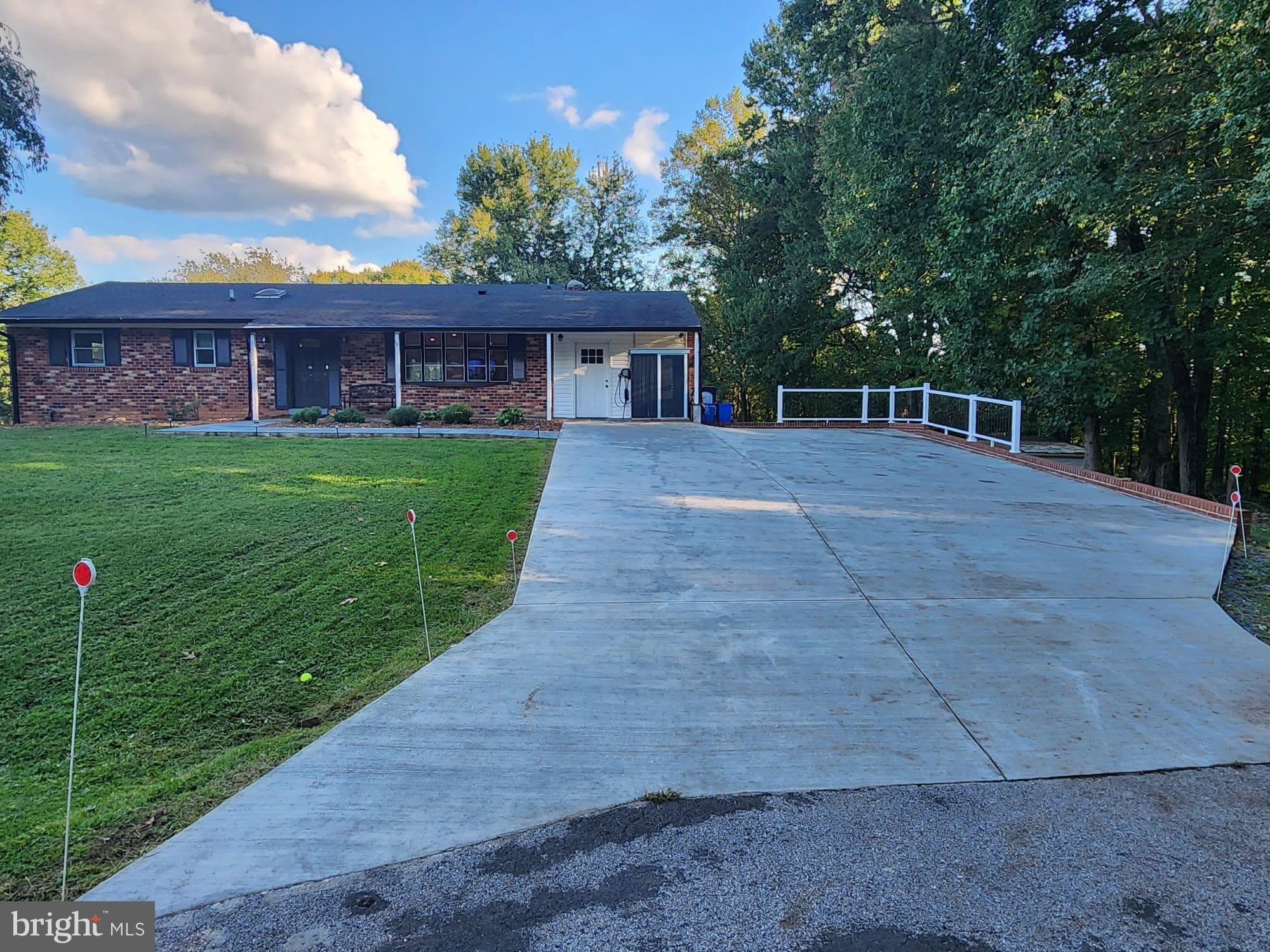 12612 DEOUDES Road – photo 1