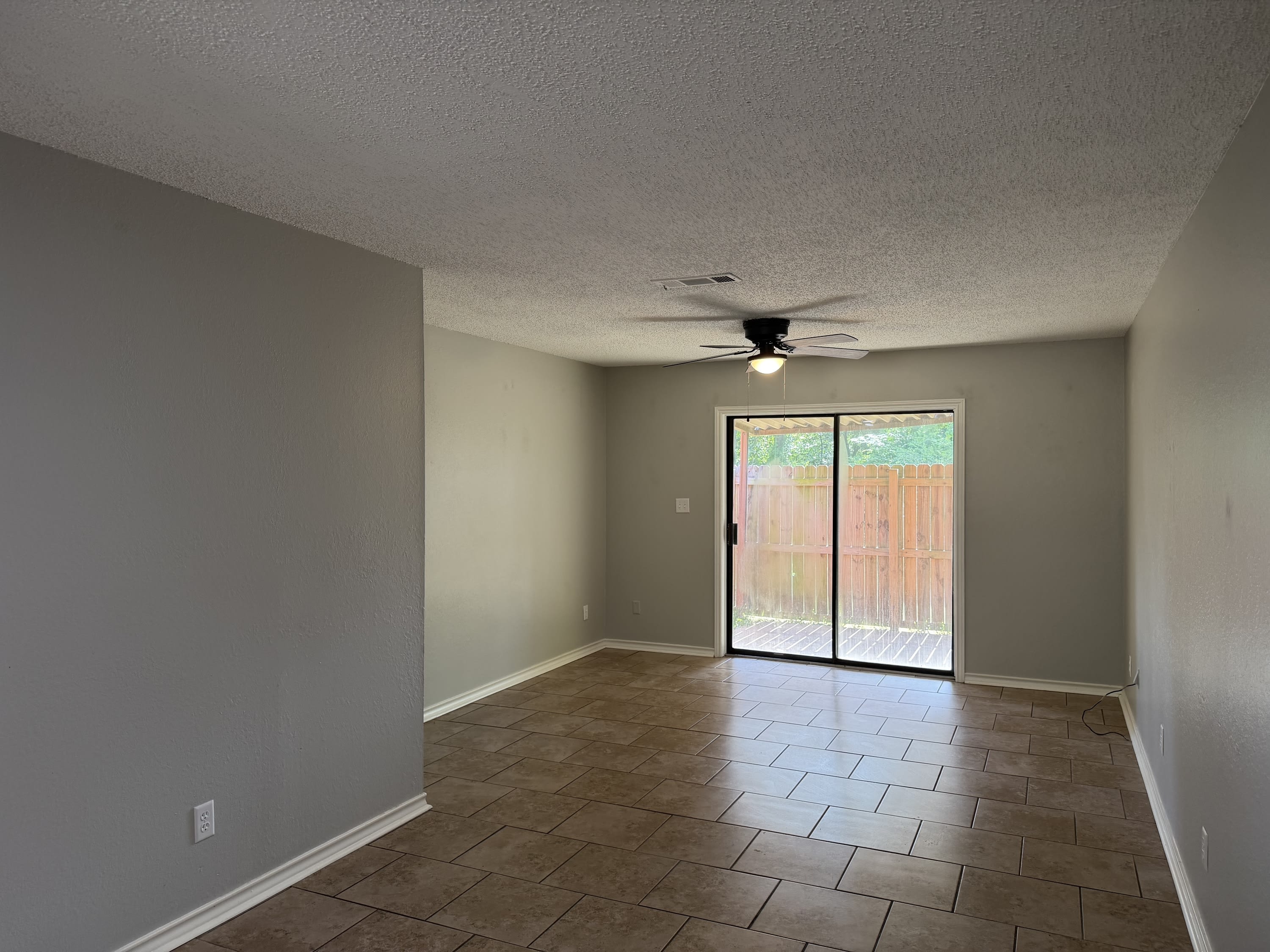 1105 Carroll Avenue – photo 3