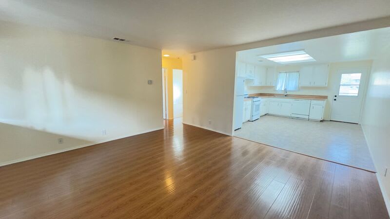539 N Alameda Ave – photo 1