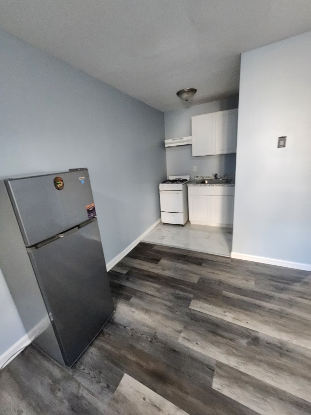 277 Clinton Pl – photo 1
