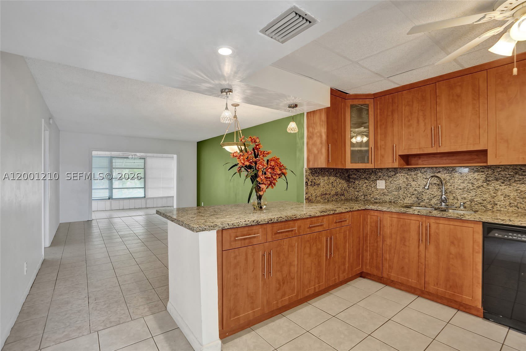 3051 Nw 46Th Ave – photo 5