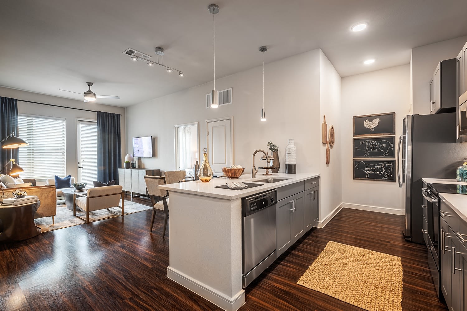 Reserve At Spring Creek Apartments – photo 4
