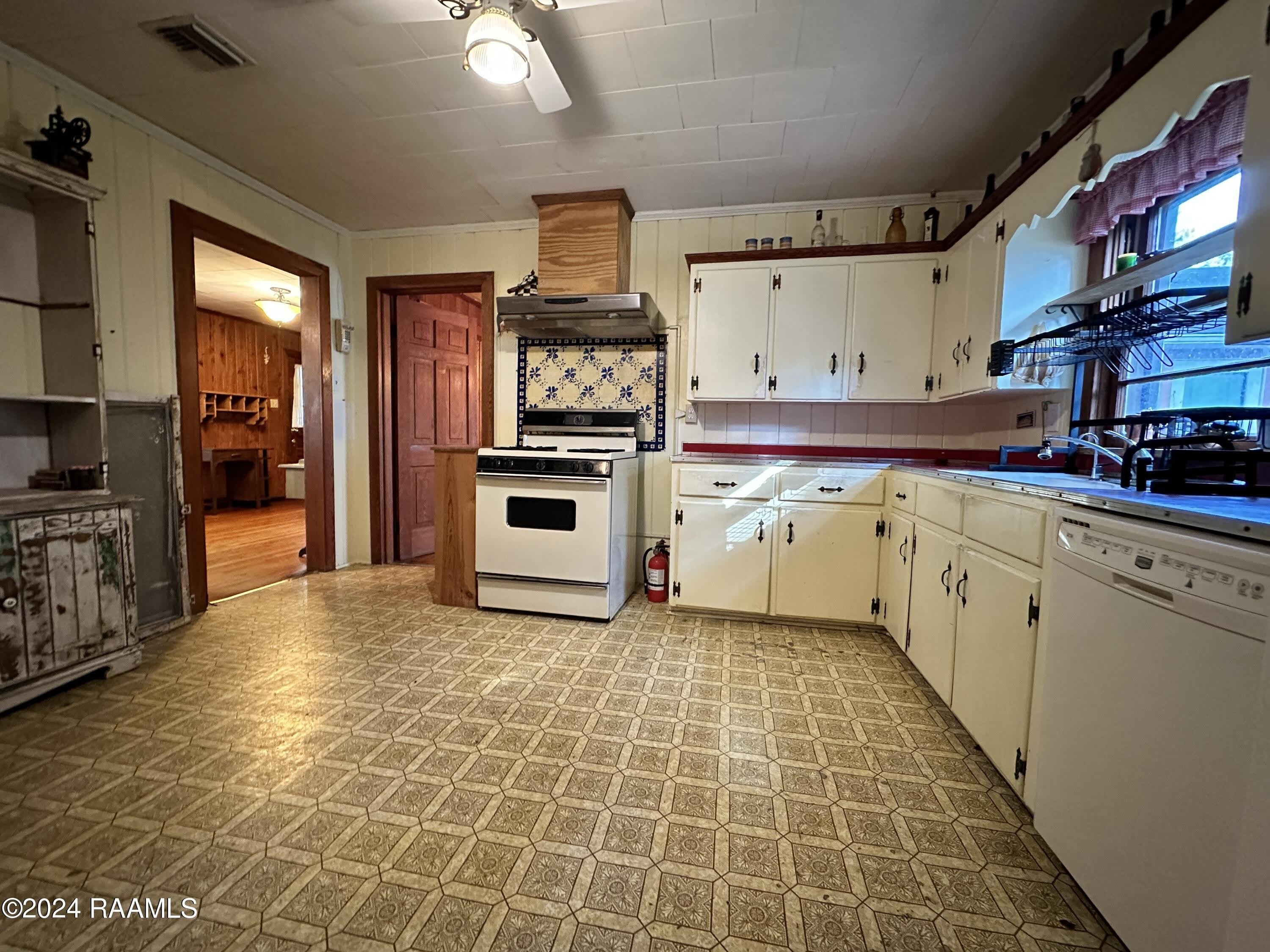 115 Fallbrook Avenue – photo 4