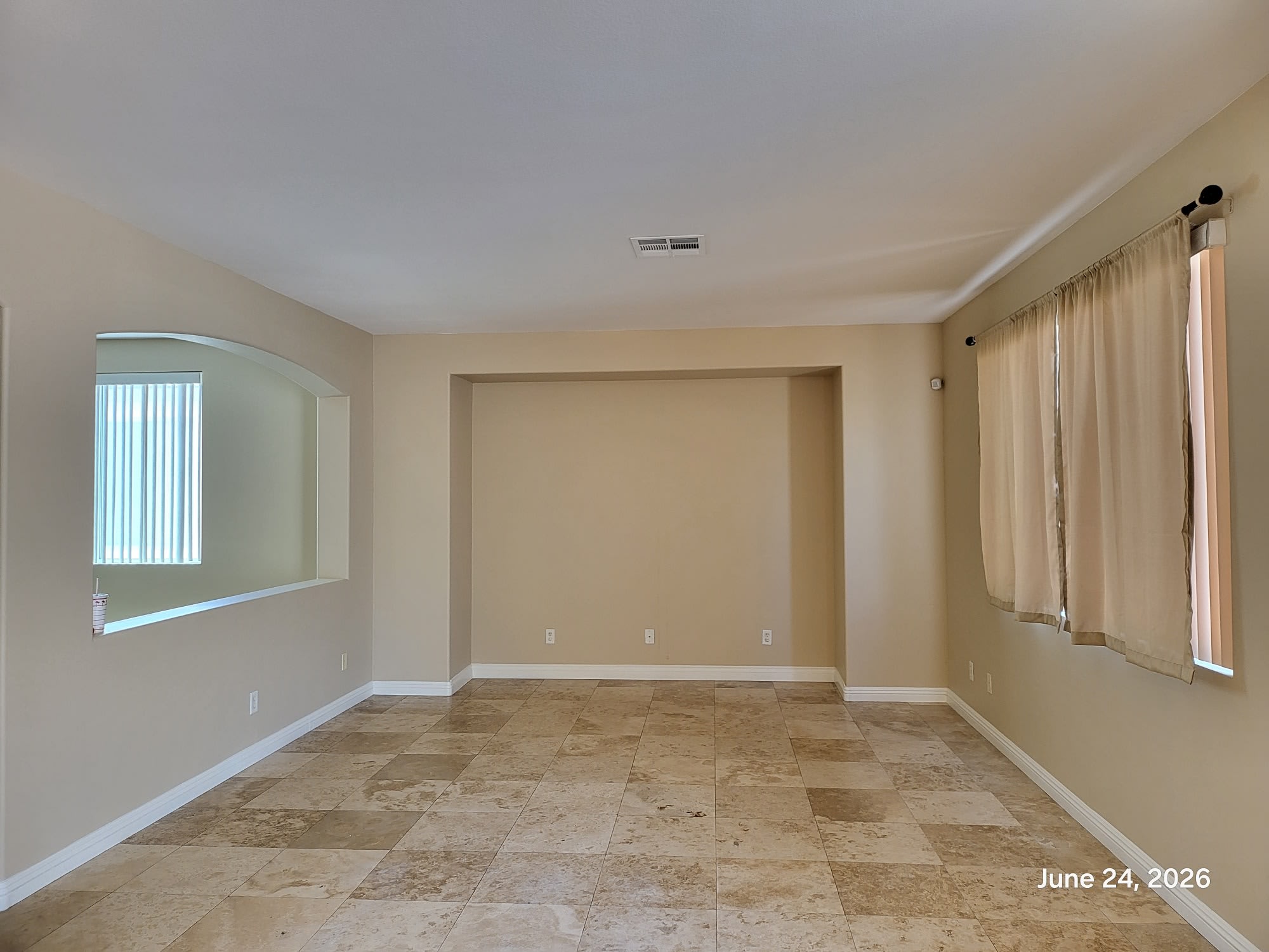 5535 Crescent Valley St. – photo 3