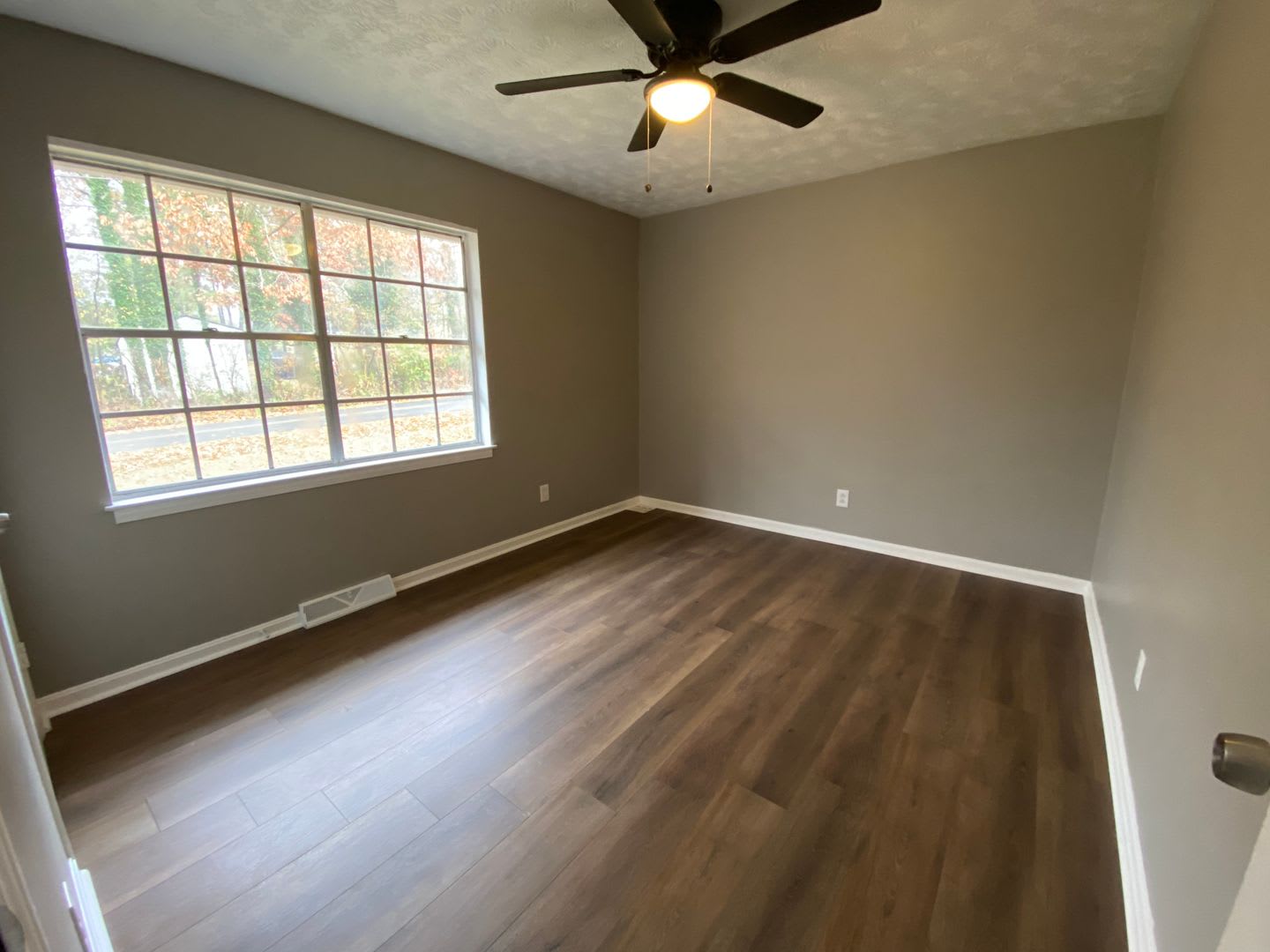 4 bedroom, 1-1/2 bathroom House in West Rome! – photo 5