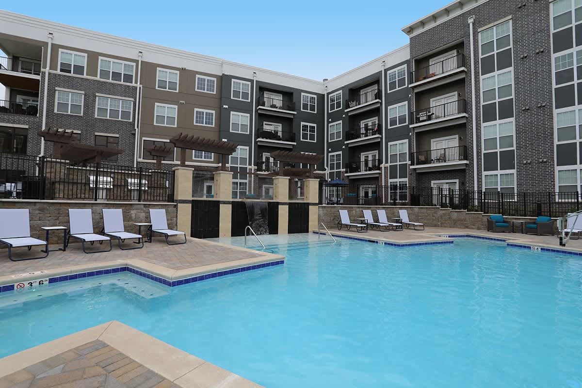 Allure Apartments – photo 1