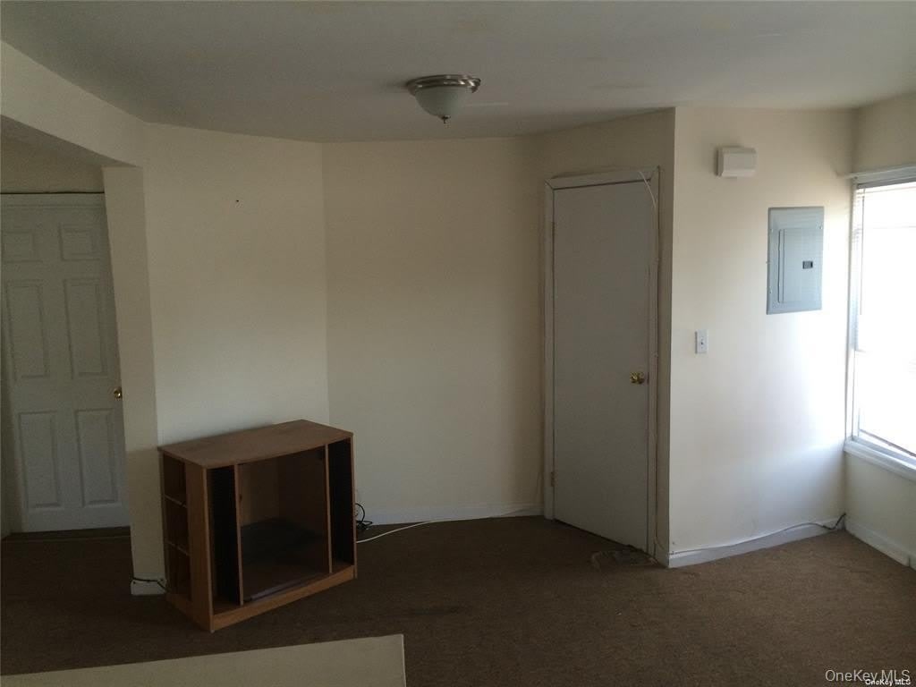 143-22 94th avenue – photo 2