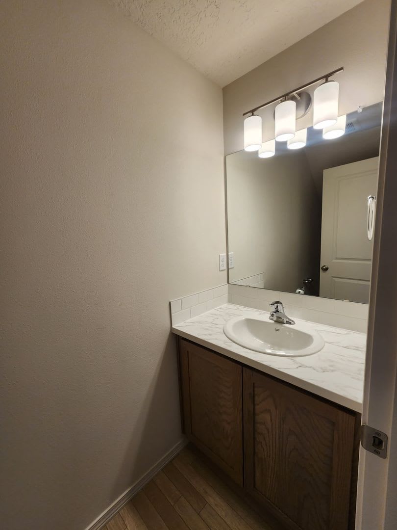 **************New lower monthly rent ************ *First full month FREE- with 12 month lease* OAC – photo 4