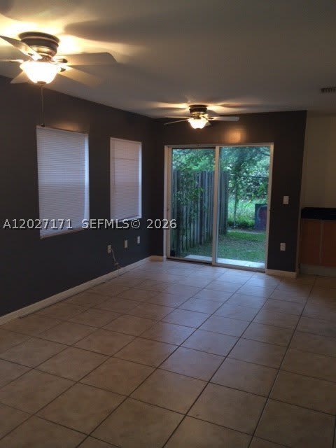 1702 N 28th Ave – photo 4