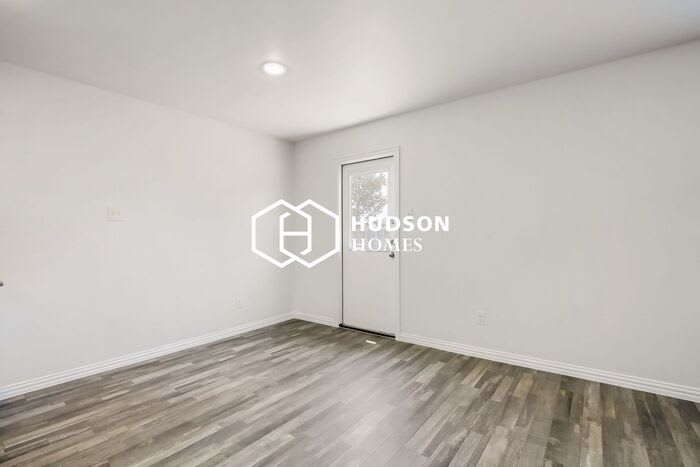 301 Anchor Lane – photo 3