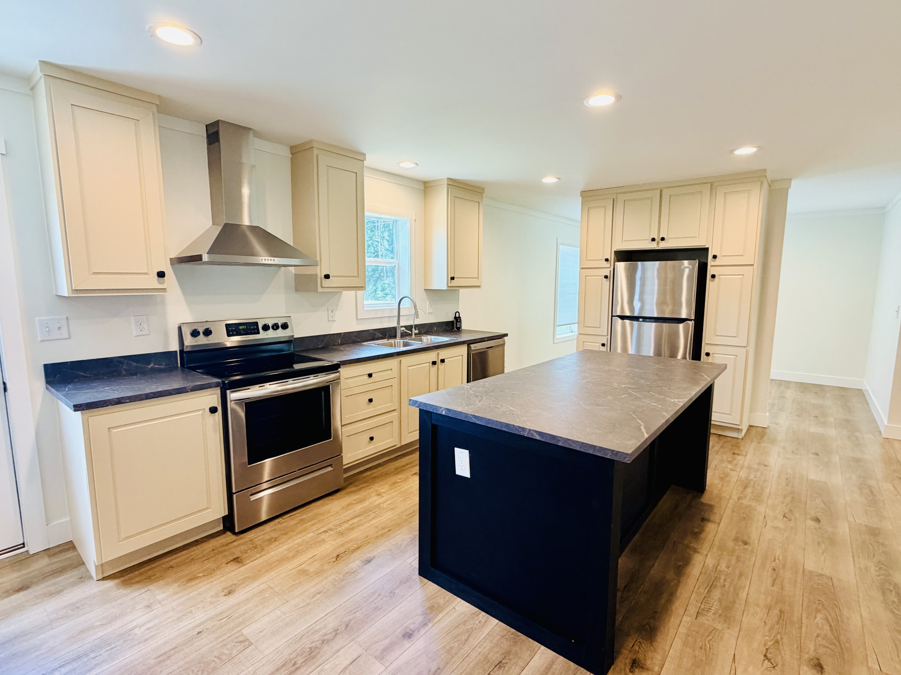 6541 Big Stone Beach Road – photo 4