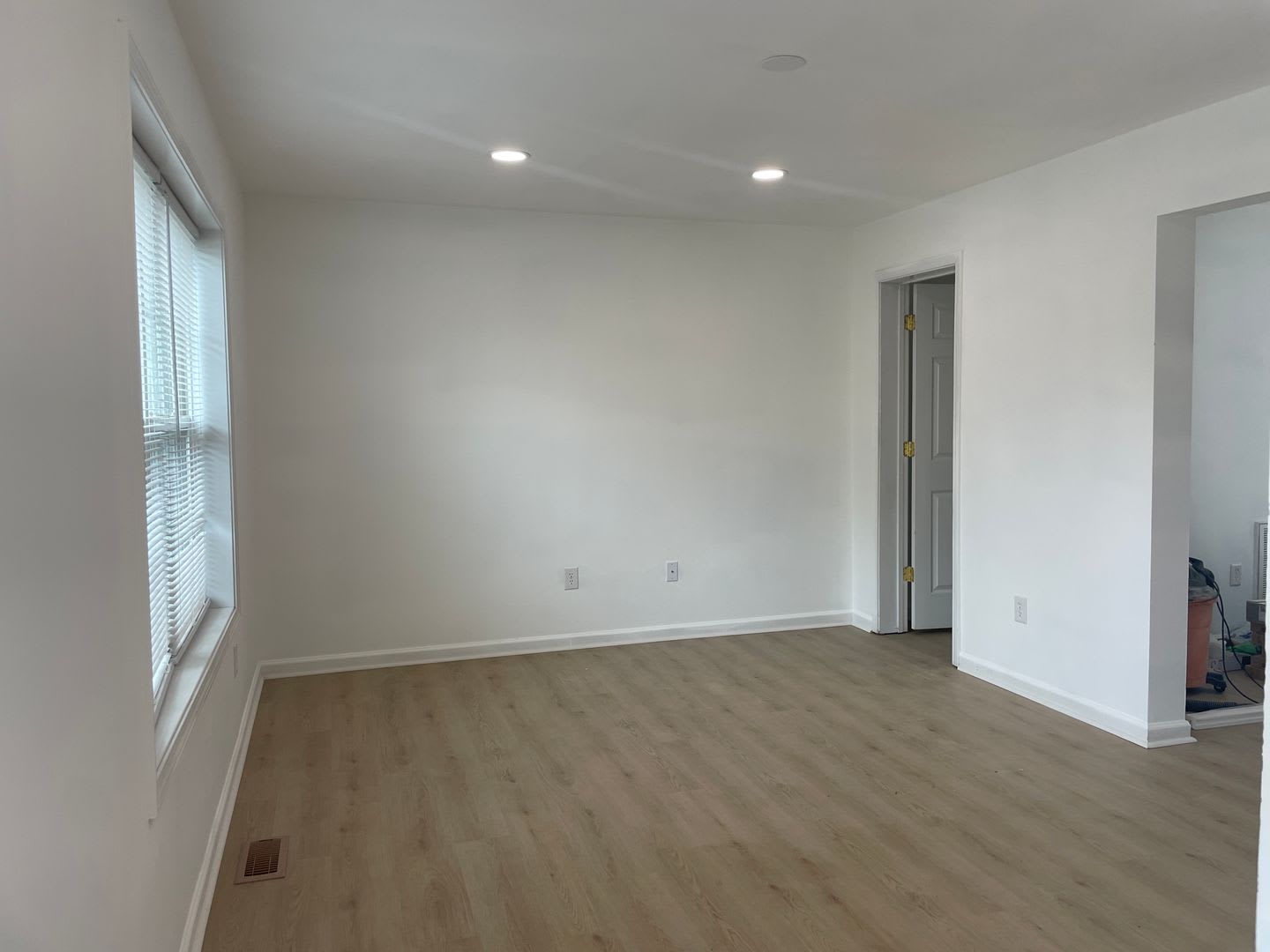 Newly Remodeled 3BR/1.5BA Duplex in Huntersville – photo 3