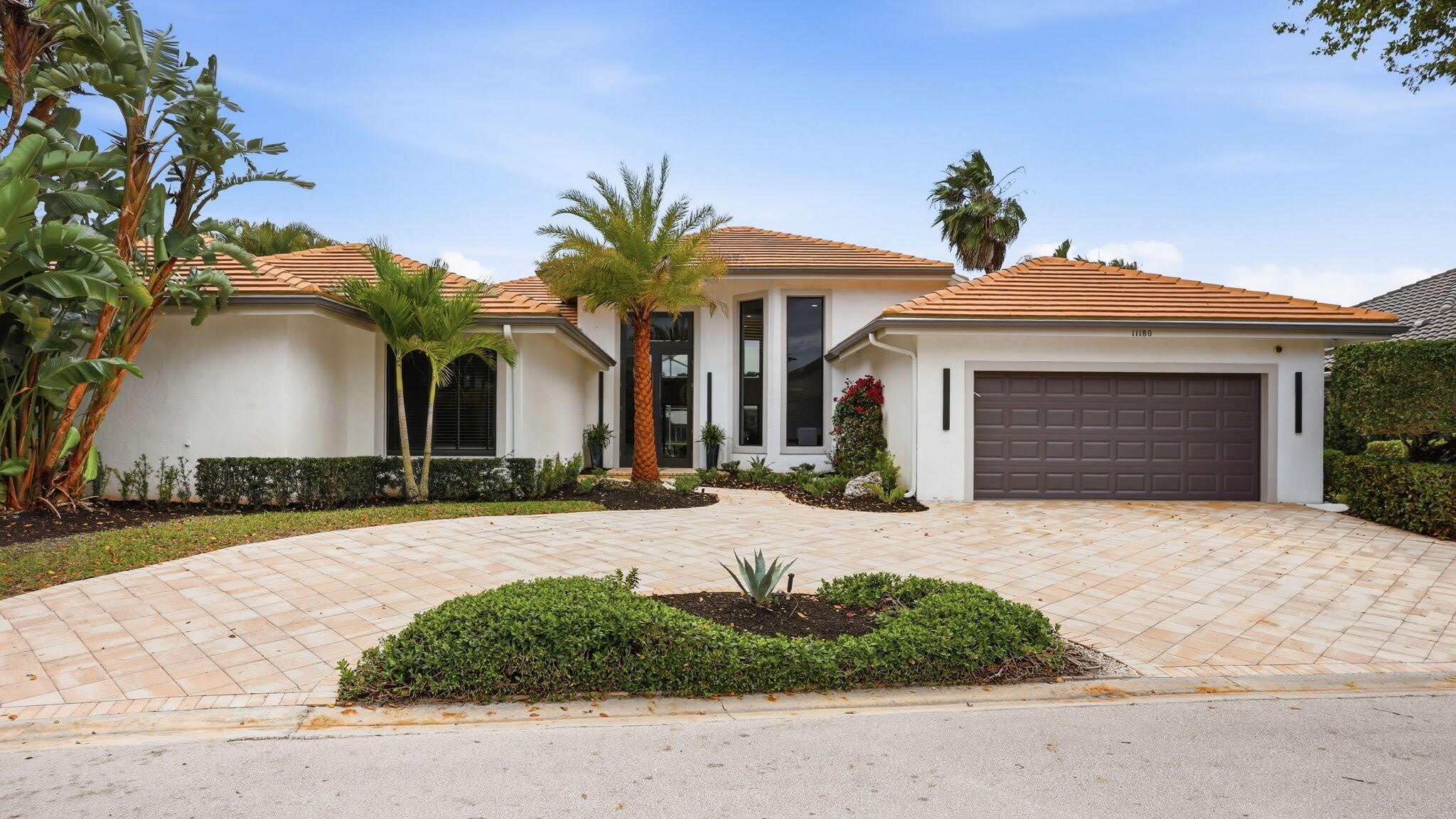 11180 Isle Brook Court – photo 5