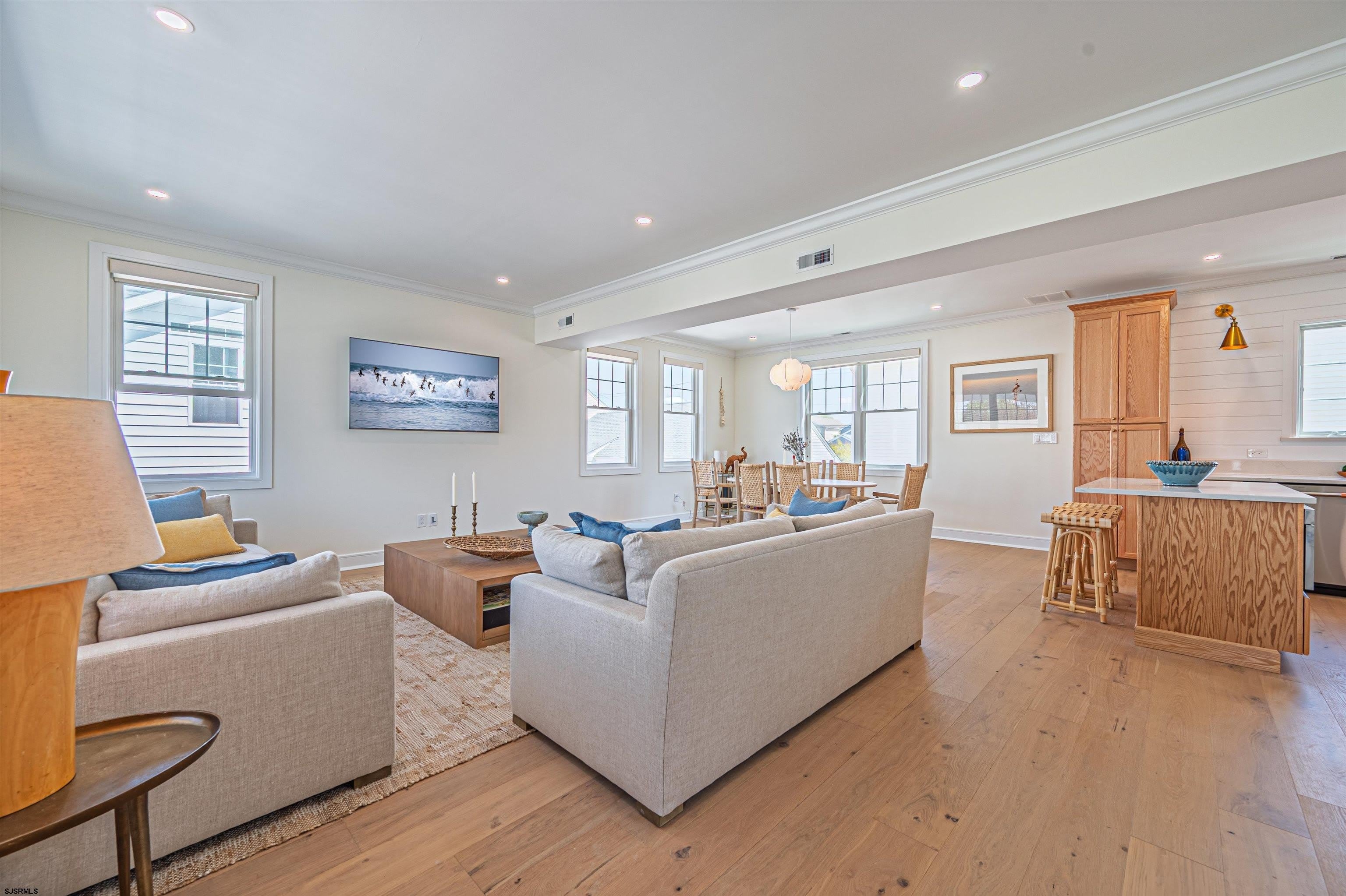 111 N Belmont – photo 5