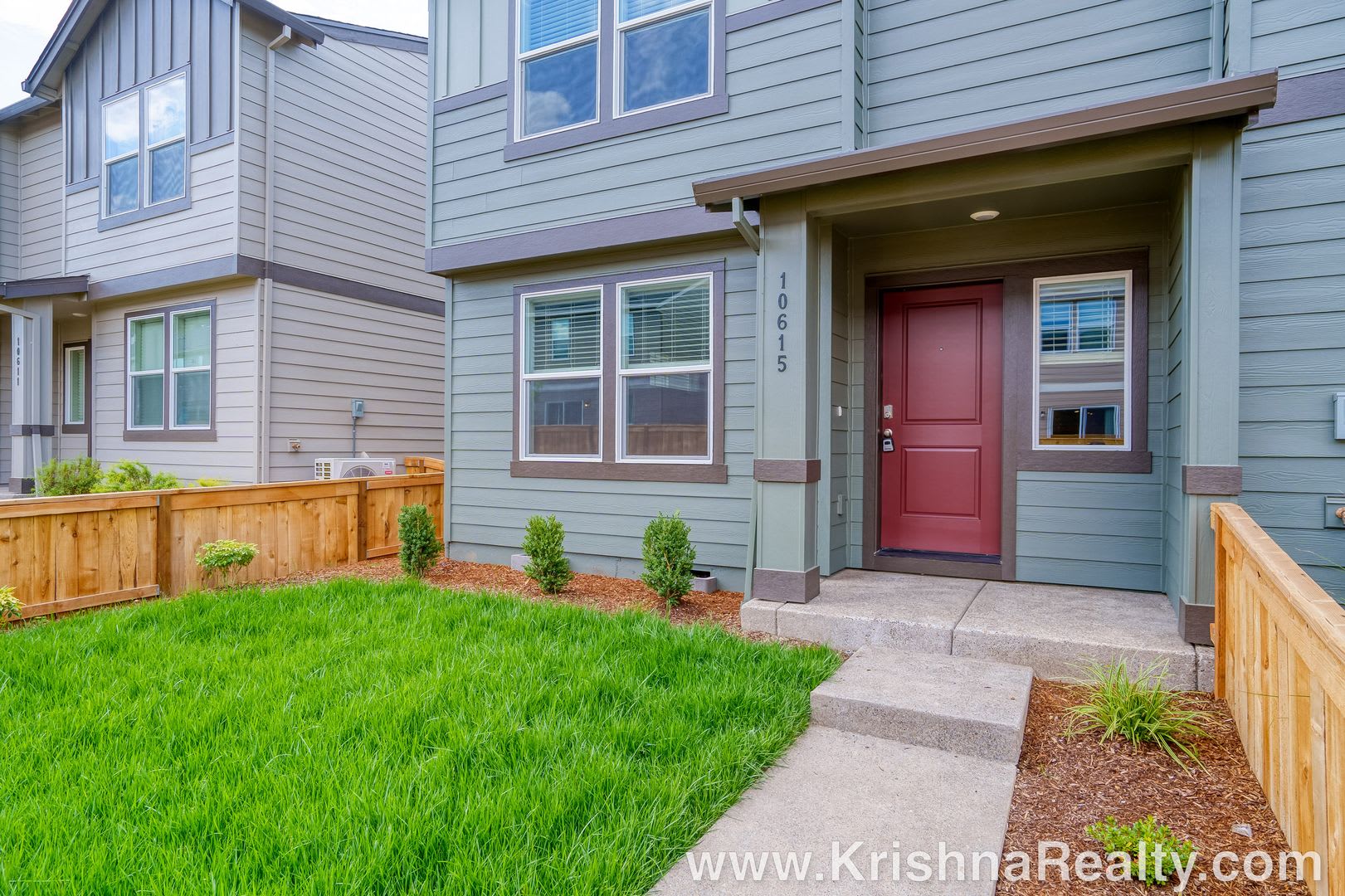 Beautiful One-Year-Old New Construction 3-Bedroom, 2.5-Bath DR Horton Townhome for Rent – photo 4