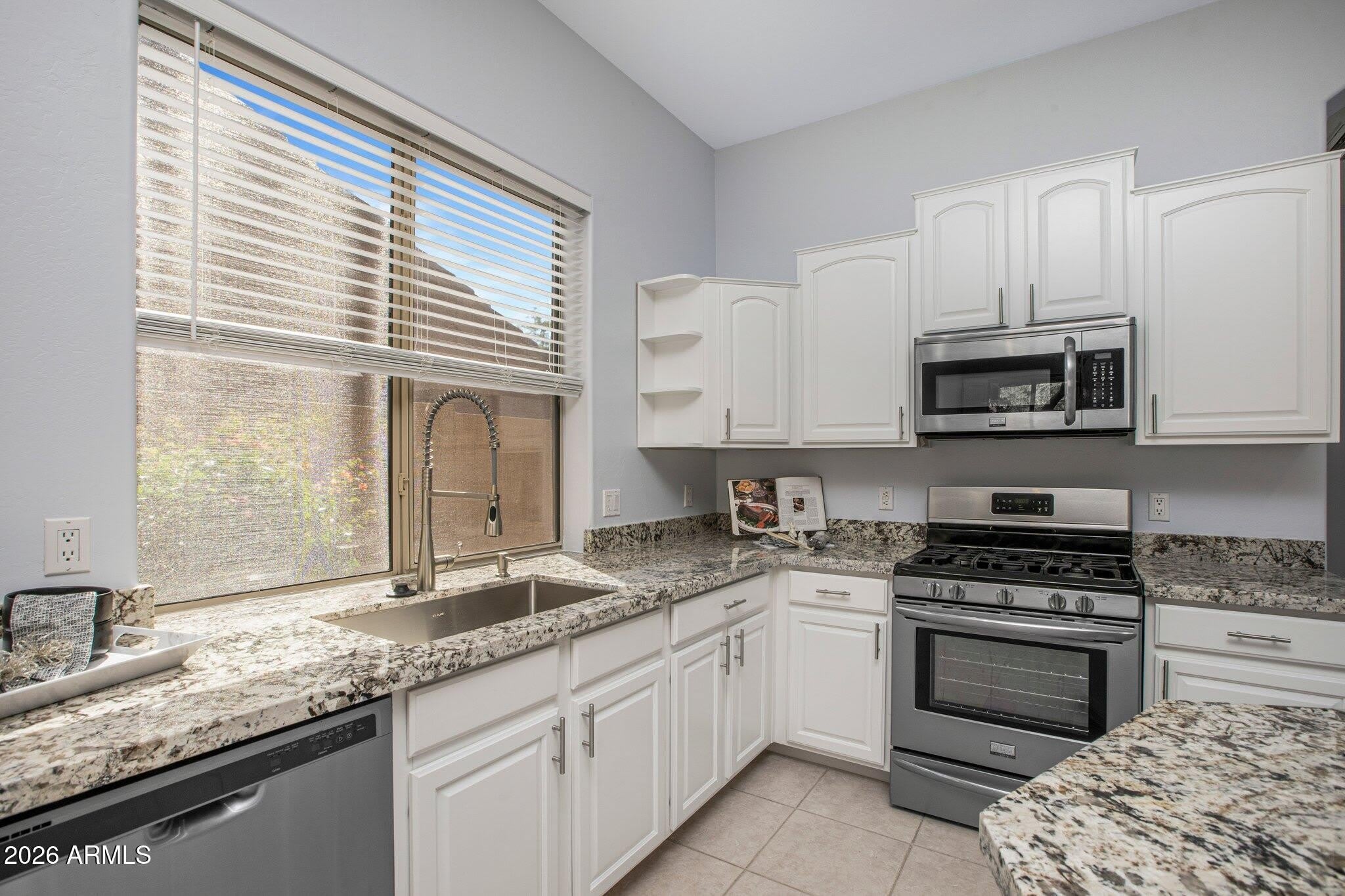 16601 N 104 Street – photo 5