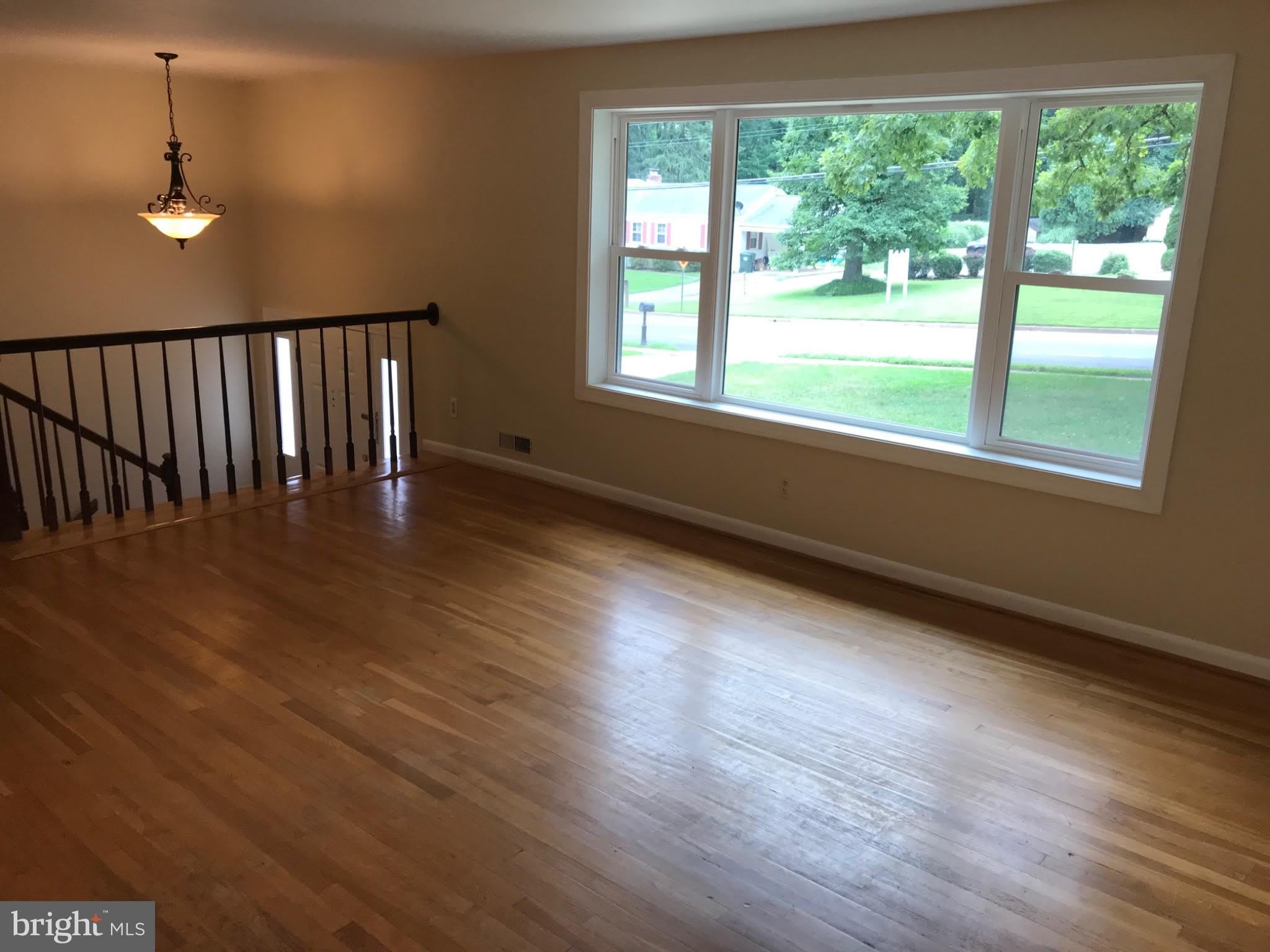 113 KINGSLEY Road SW – photo 4