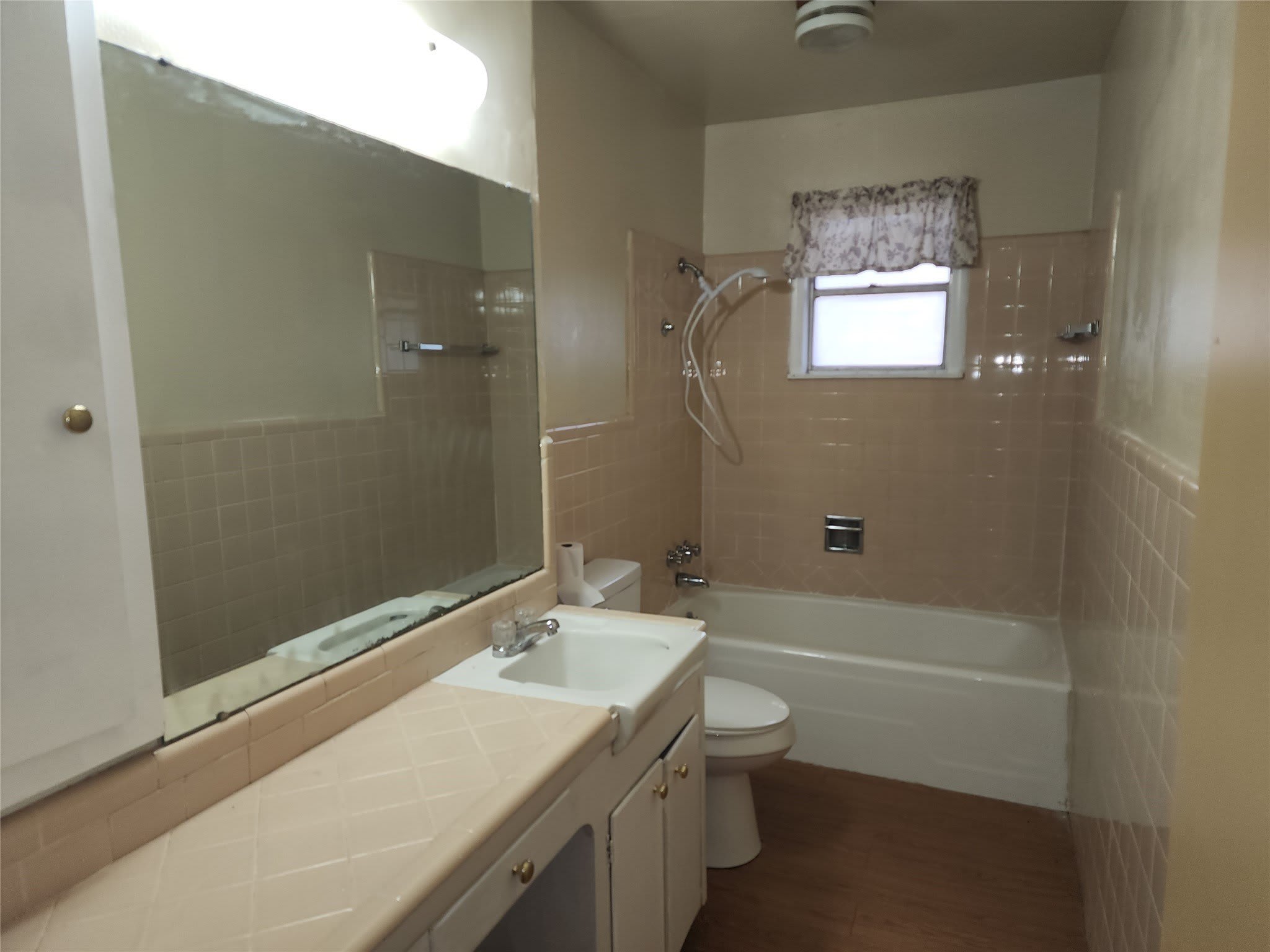 925 E N 13th Street – photo 4