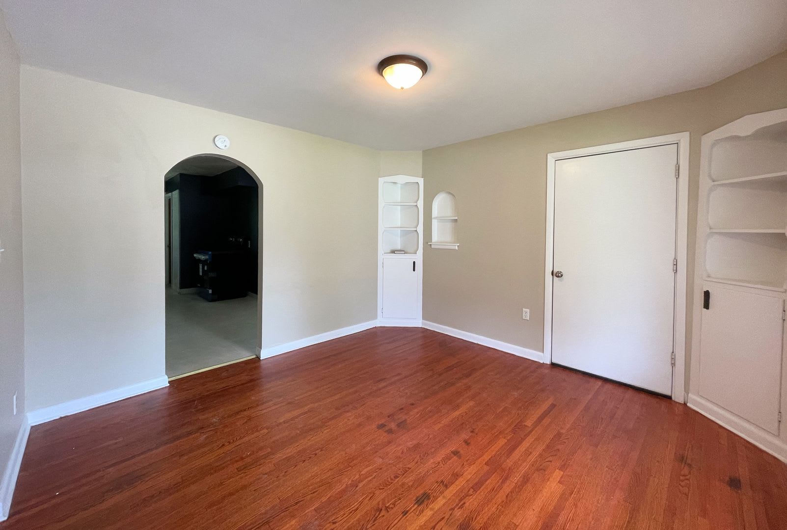 Updated Brick 3-Bedroom – photo 5