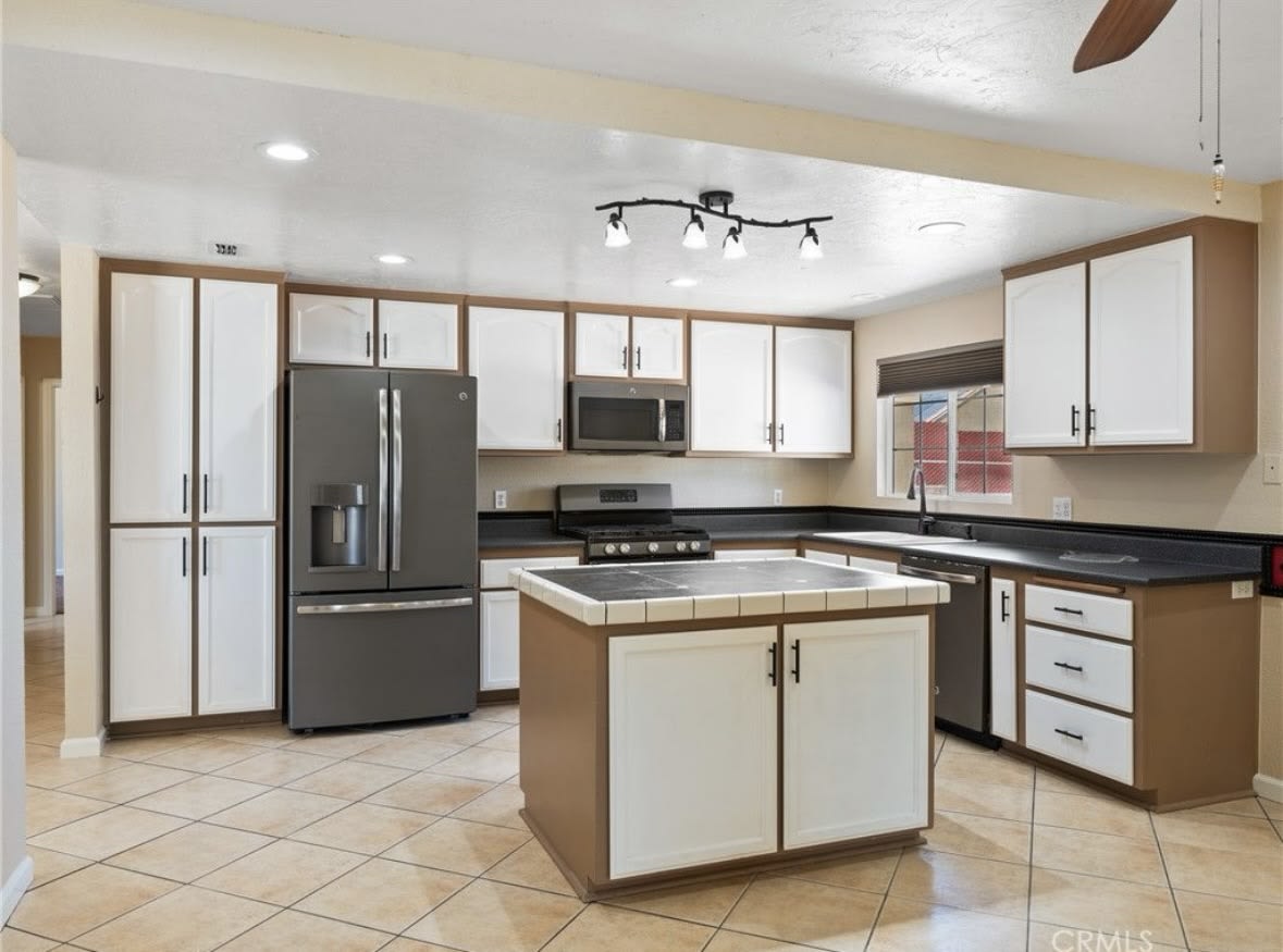 17970 Pitache Street – photo 5