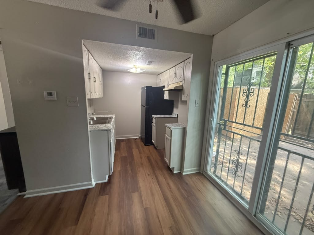 5281 Cambridge Station Ct – photo 2