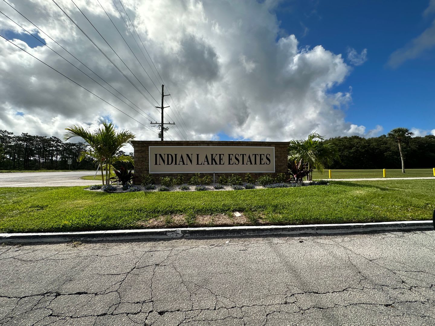 Brand new 3 bedroom 2 bathroom home in desired Indian Lake Estates – photo 3