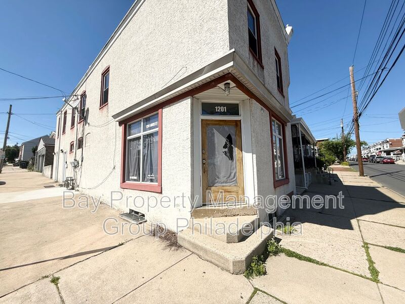 1201 Arch St – photo 3