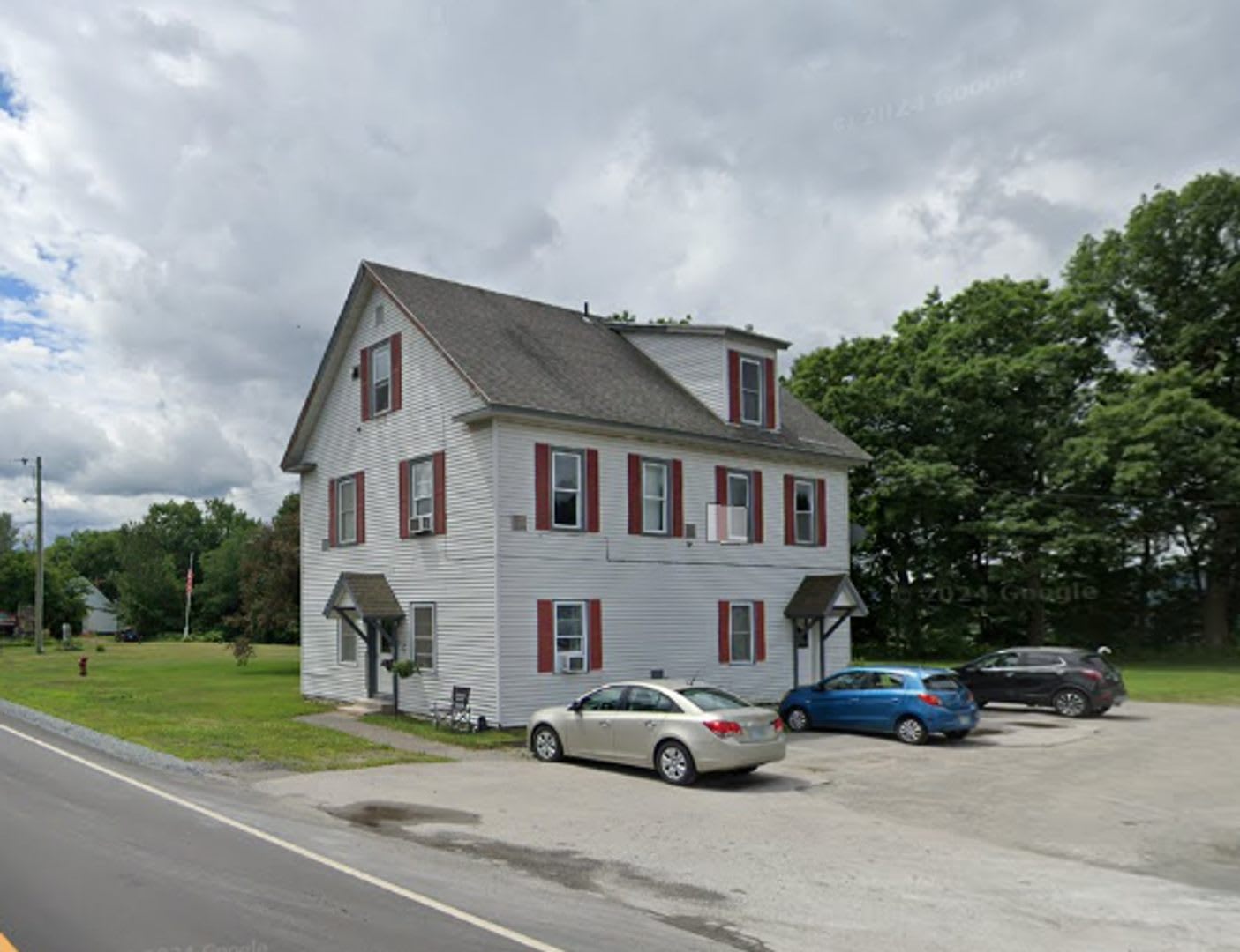 3135 Dartmouth College Highway – photo 1