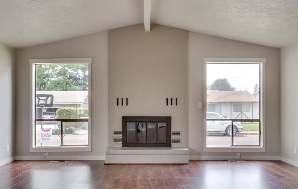 622 Fanny Court Northeast – photo 4