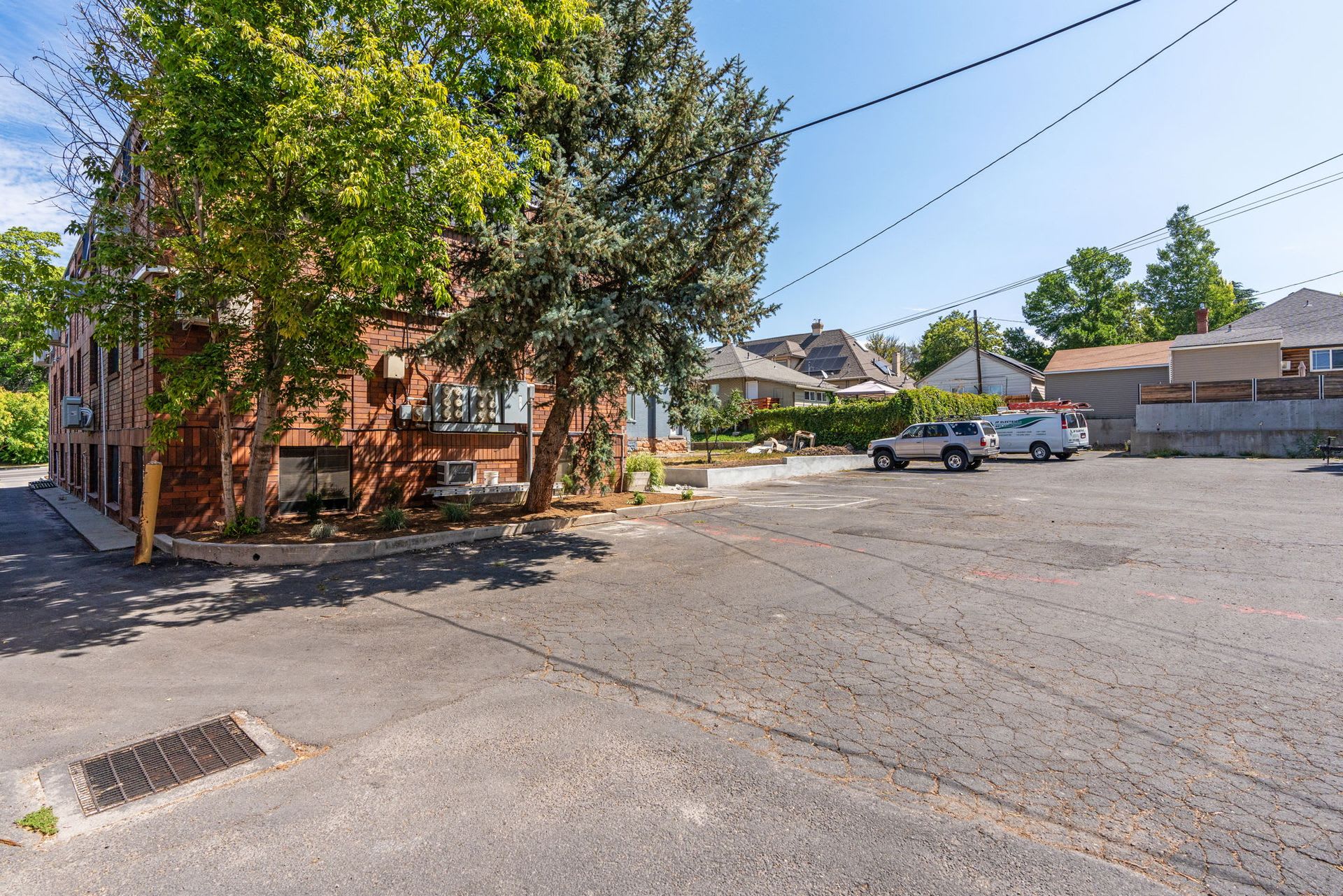 Welcome To The Hauser Apartments!!!! – photo 4