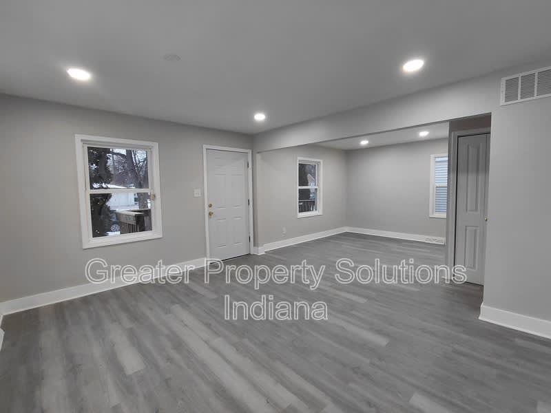 3112 Kenwood Street – photo 2