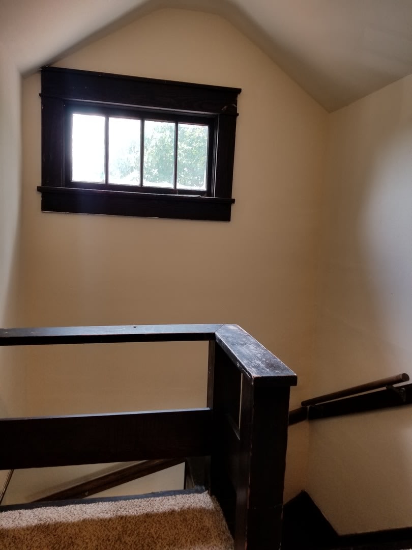 August 2027 5 Bed 3 Bath House Downtown – photo 5