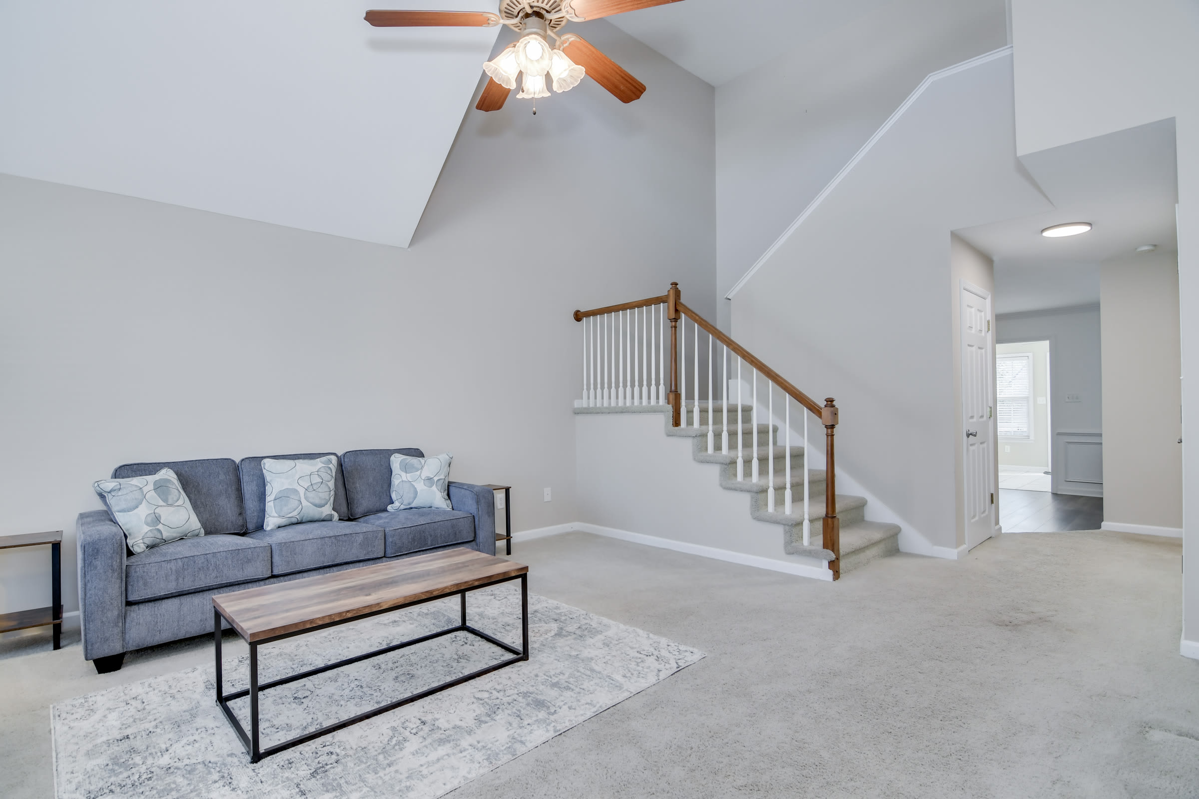 2044 Lillian Drive – photo 4