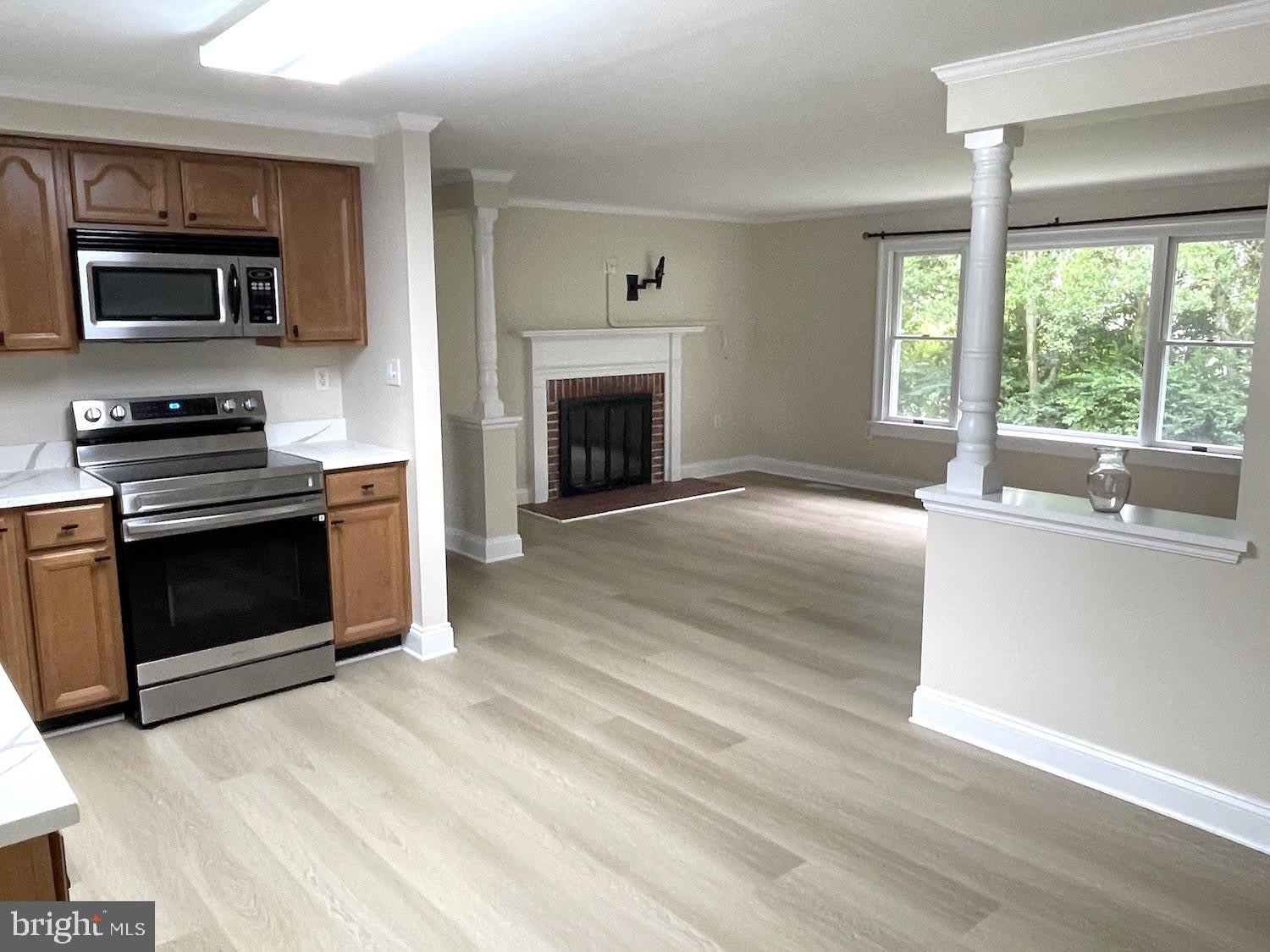 206 Willis Avenue – photo 4