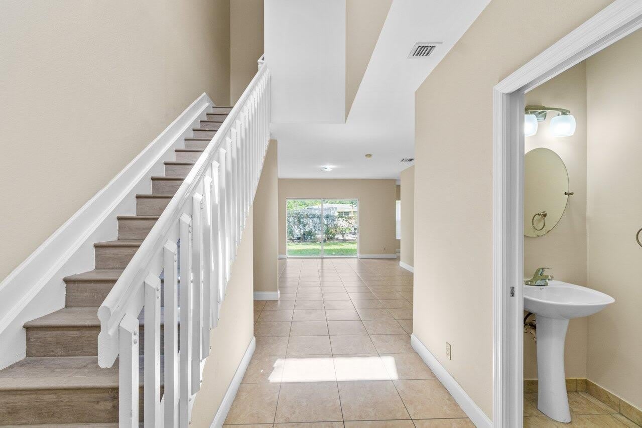 809 TALIA Circle E – photo 2