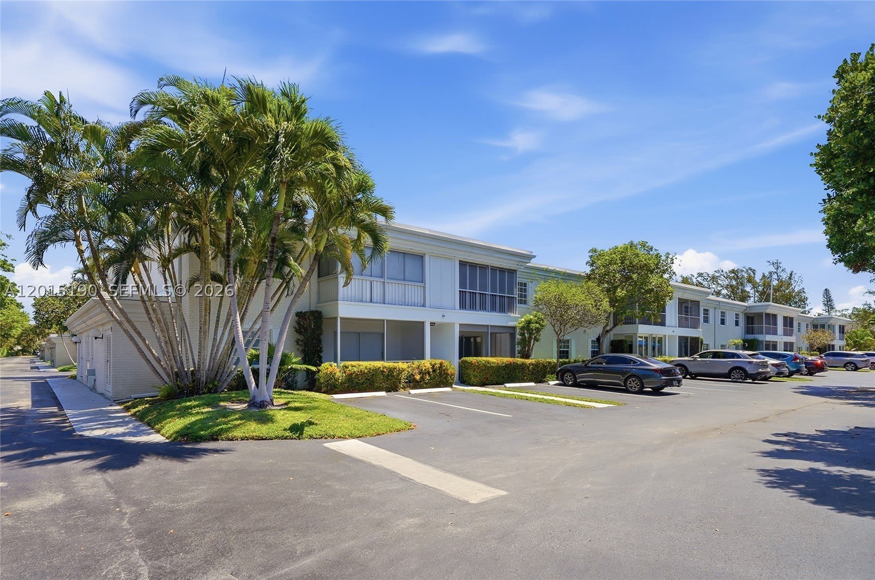 6273 Bay Club Dr – photo 1