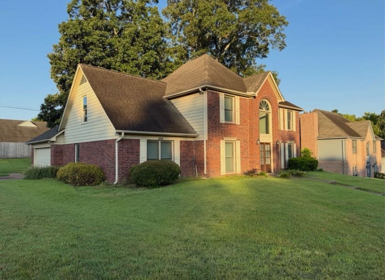 Now Available For Showing This Spacious 4 Bedroom 3 Bathroom Home – photo 2