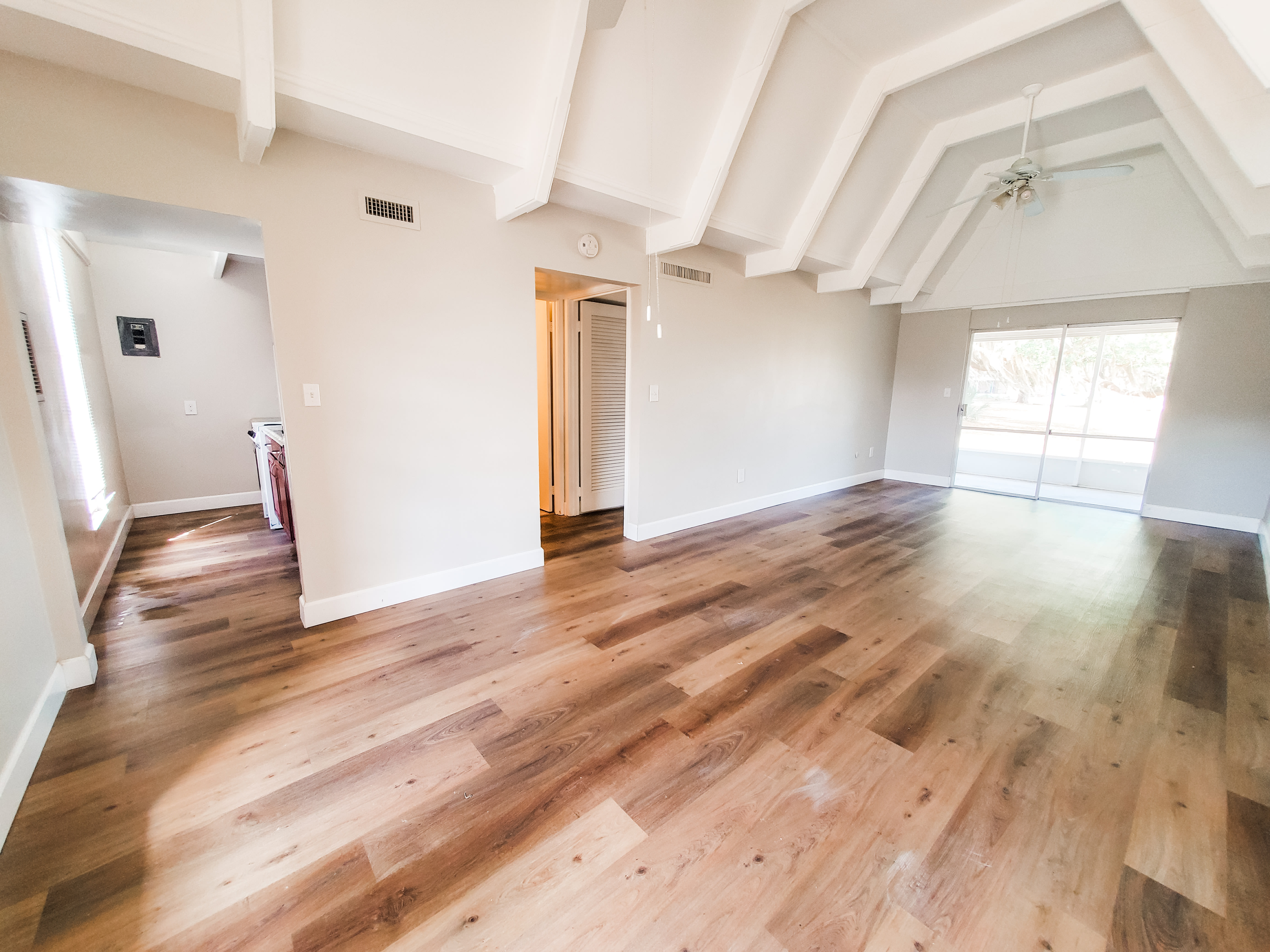 4741 Club Circle – photo 3