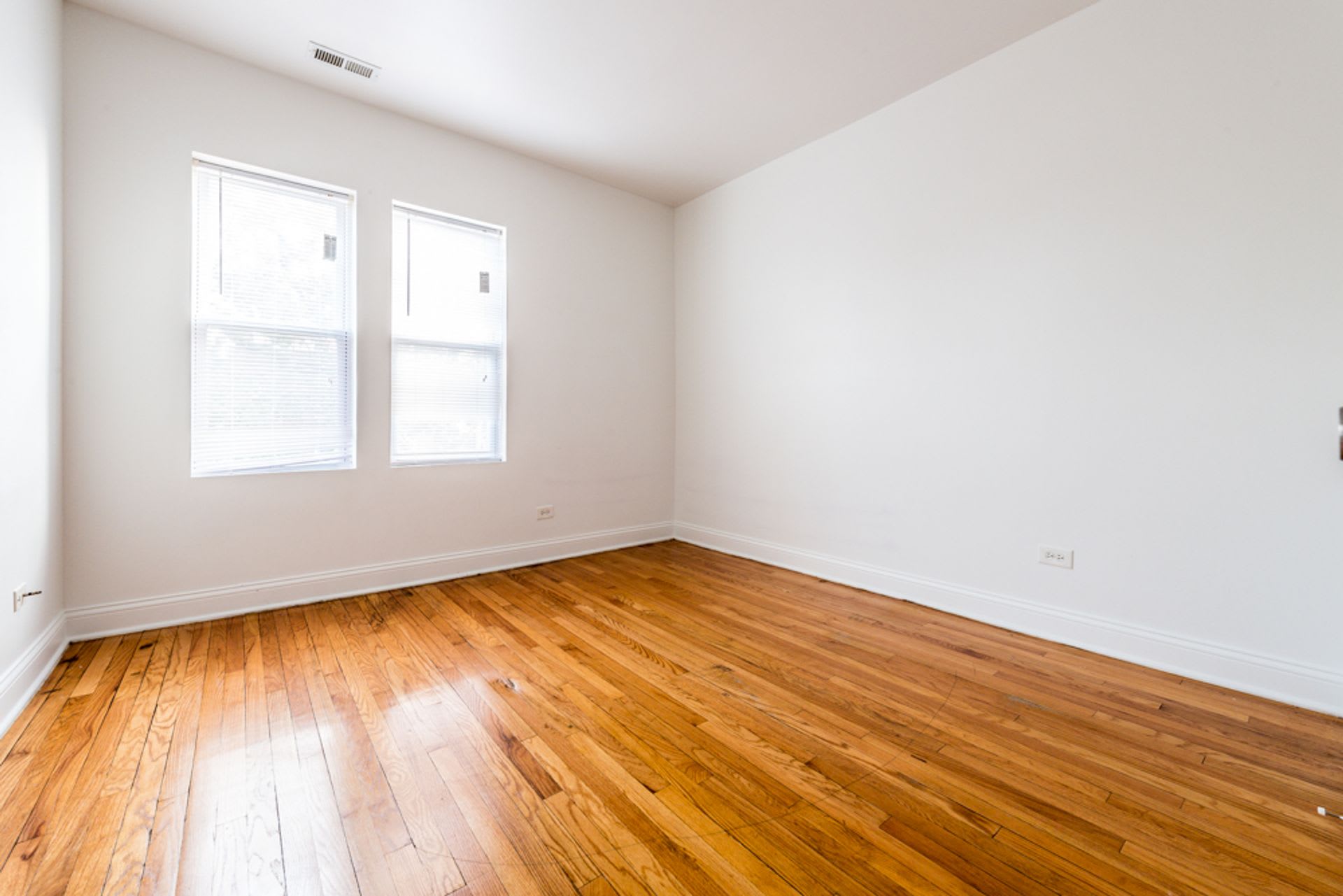 8000 S Paulina St – photo 5
