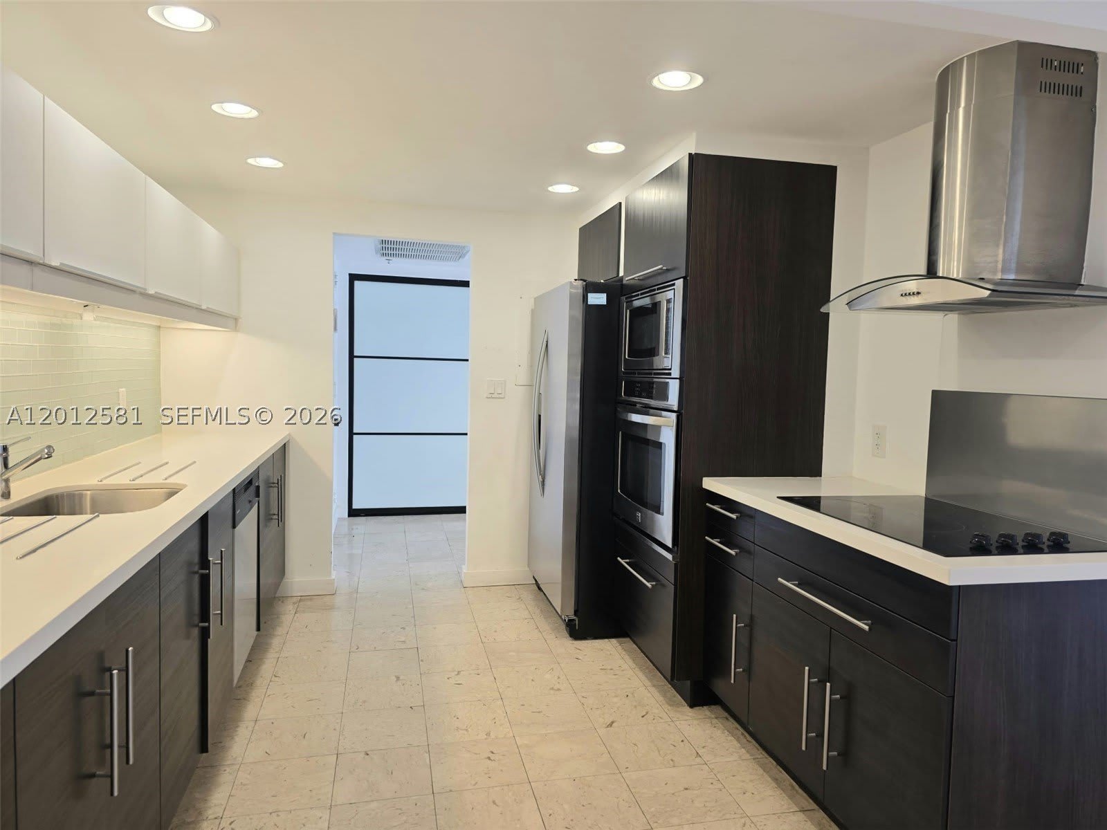 1800 NE 114th St – photo 4